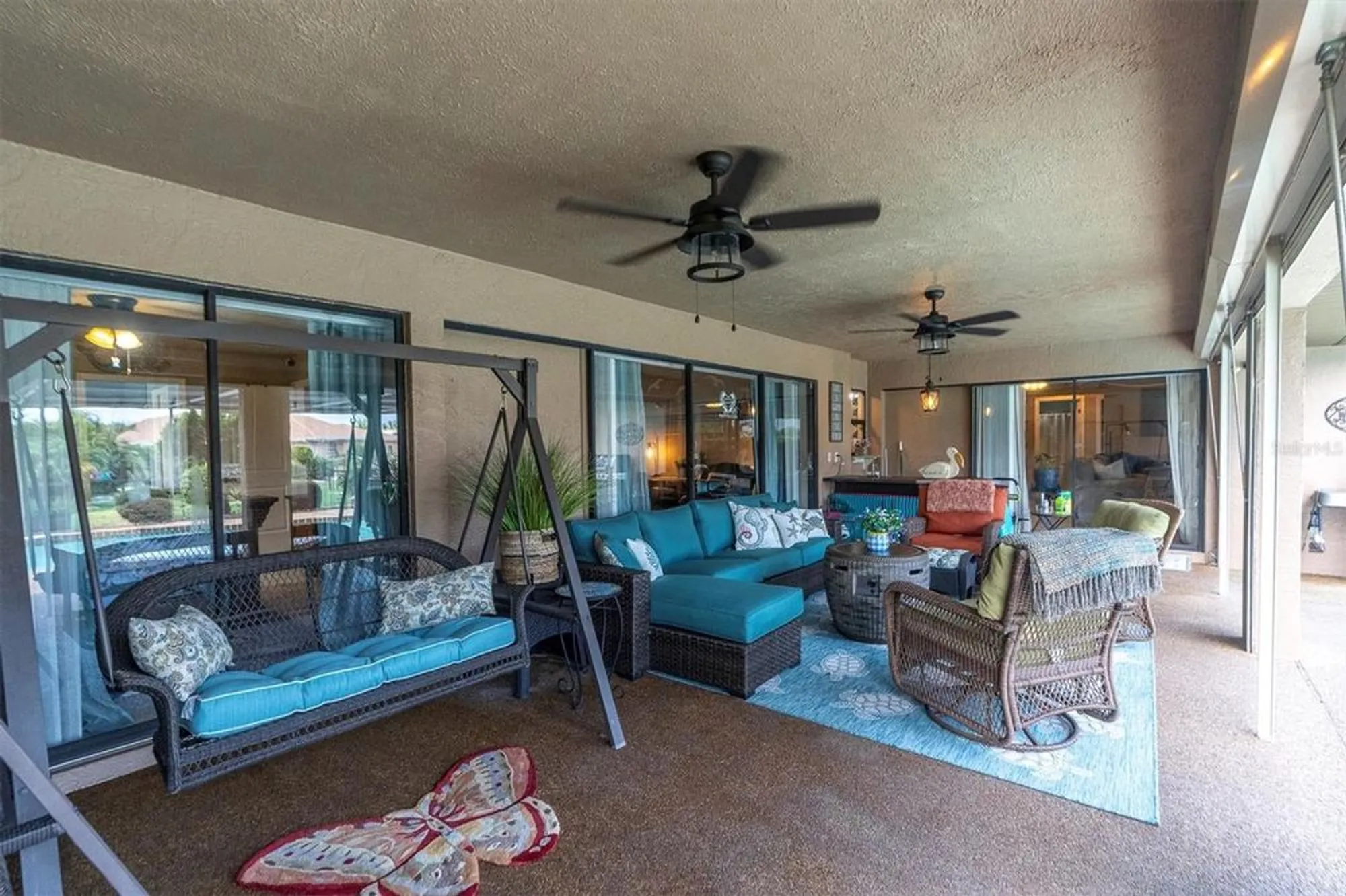 Property Slideshow image 24 of 54 | 301 thorn hill pl, Sun City Center, FL, 33573