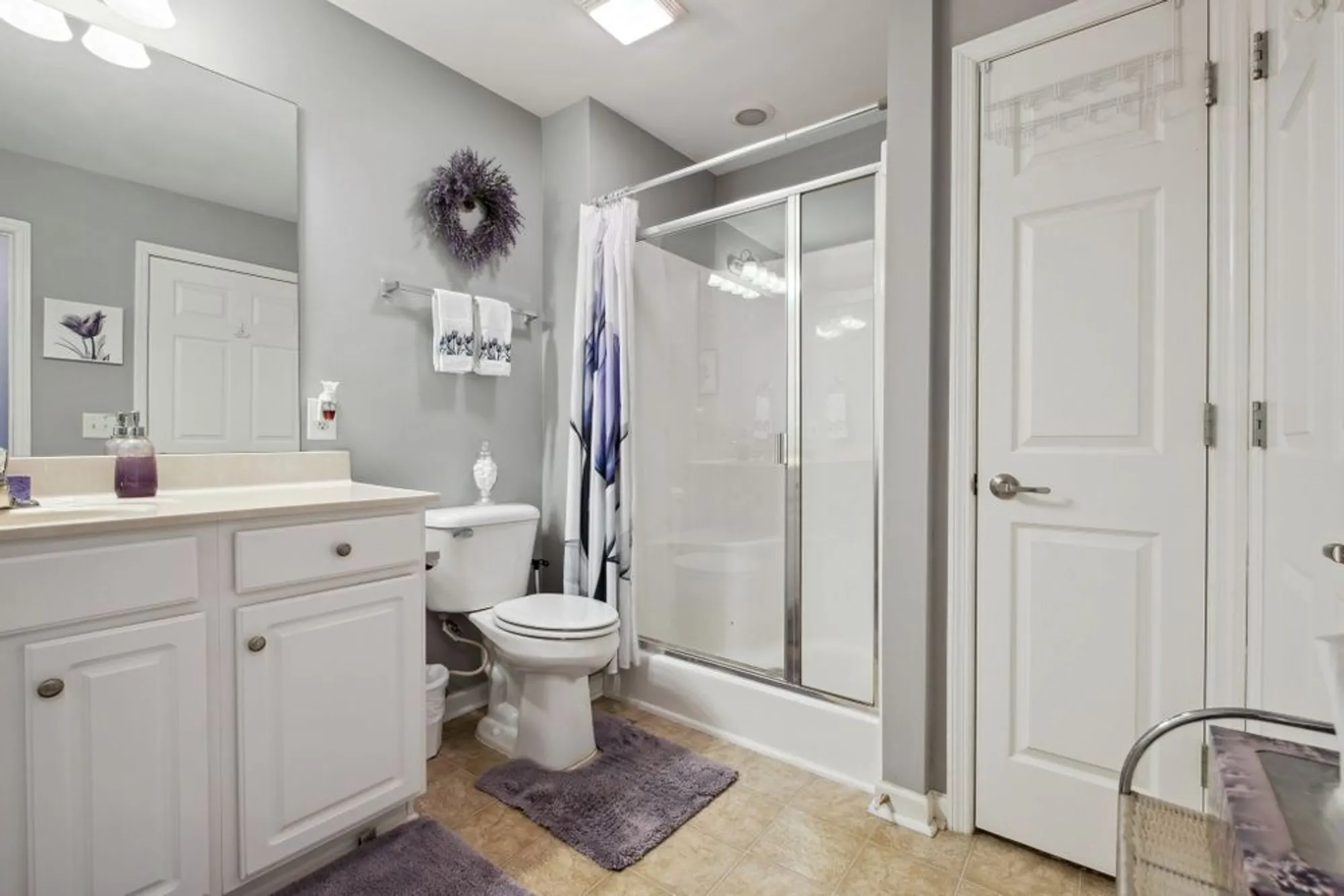 Property Slideshow image 24 of 32 | 825 s browns ln 1501, Gallatin, TN, 37066