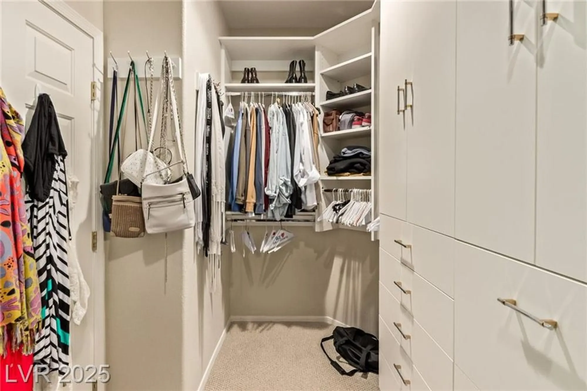 Property Slideshow image 20 of 32 | 2164 peyten park st, Henderson, NV, 89052