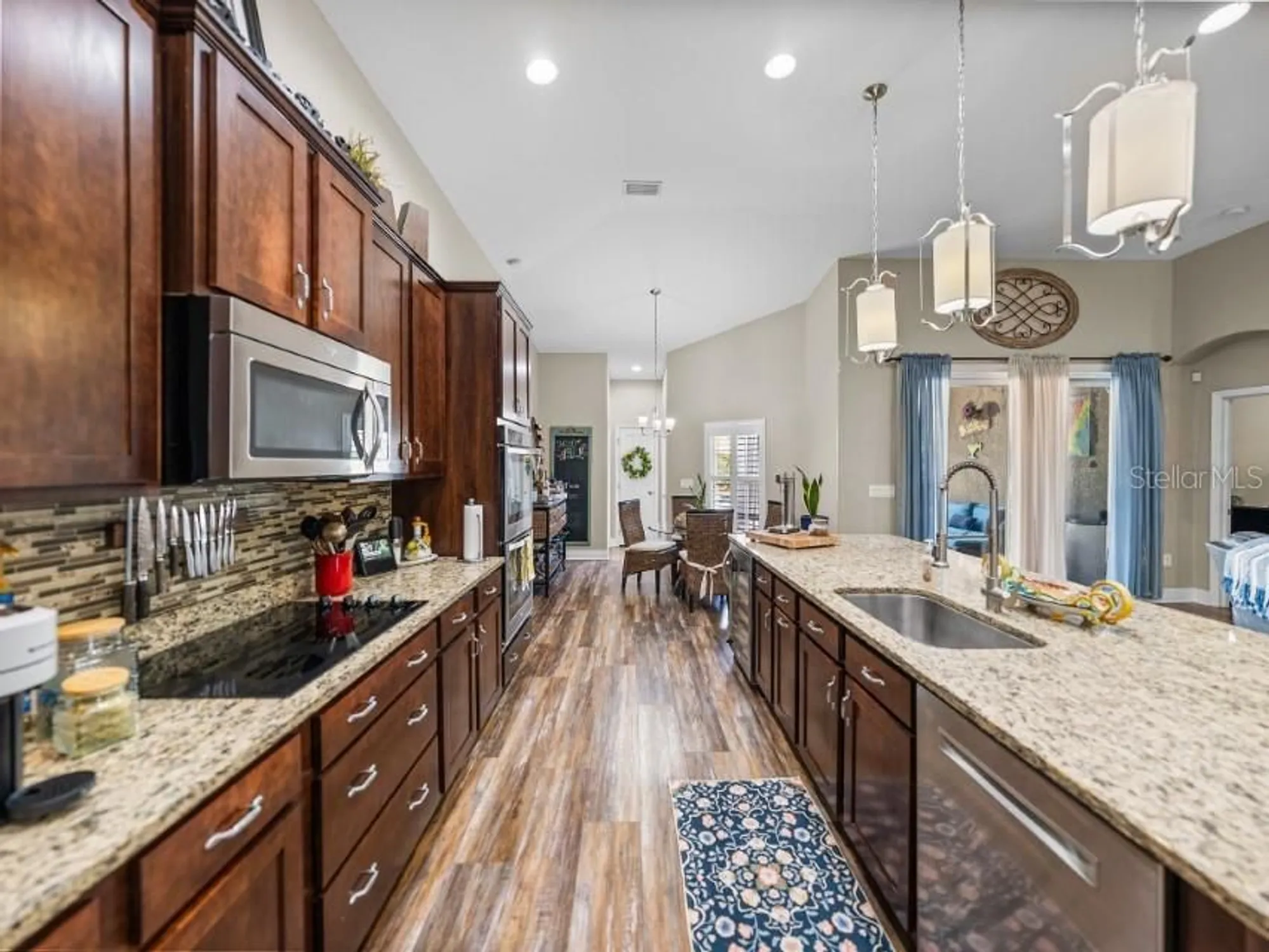 Property Slideshow image 22 of 59 | 13302 trailing moss dr, Dade City, FL, 33525