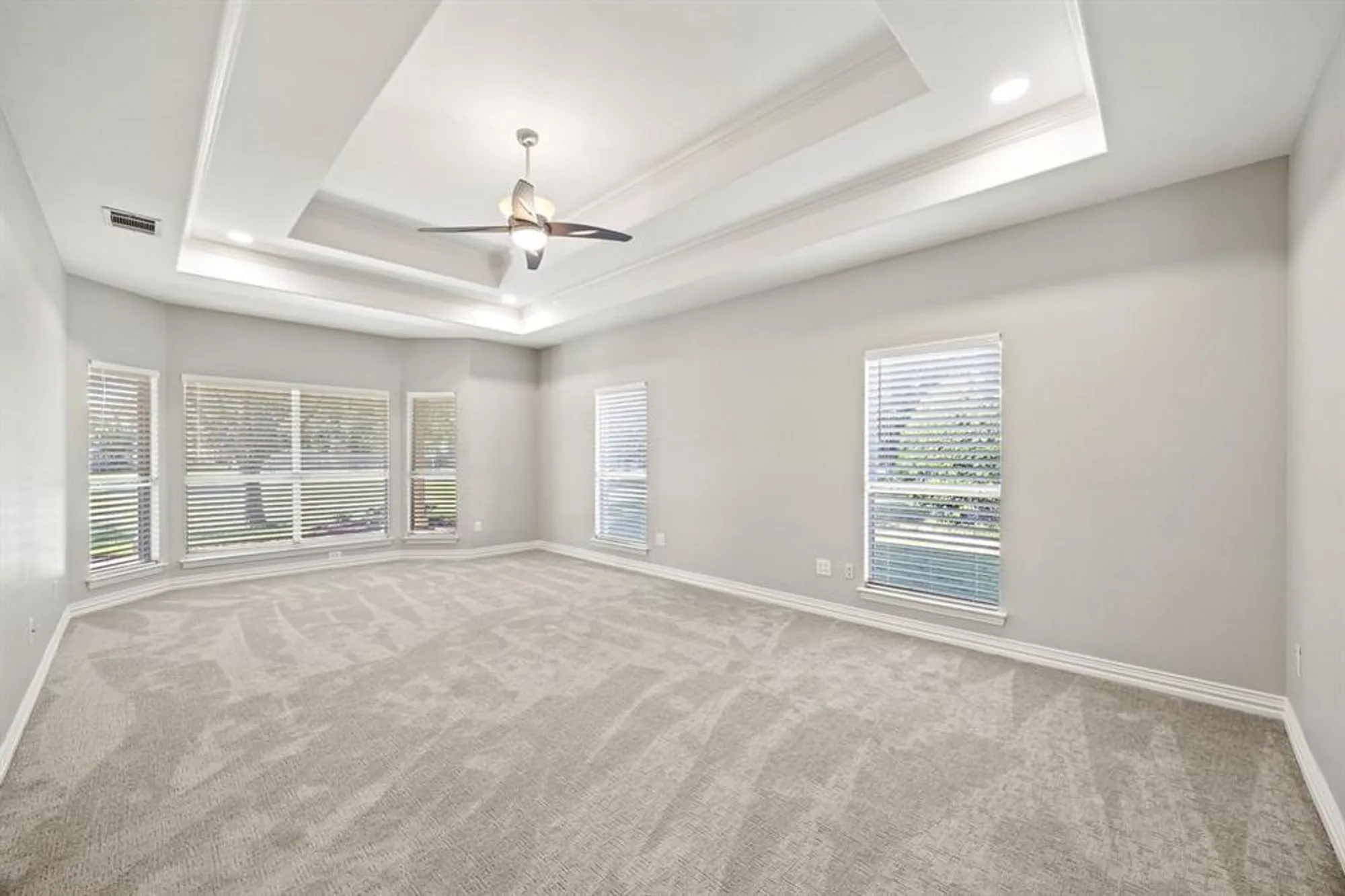 Property Slideshow image 14 of 30 | 10409 countryside dr, Denton, TX, 76207