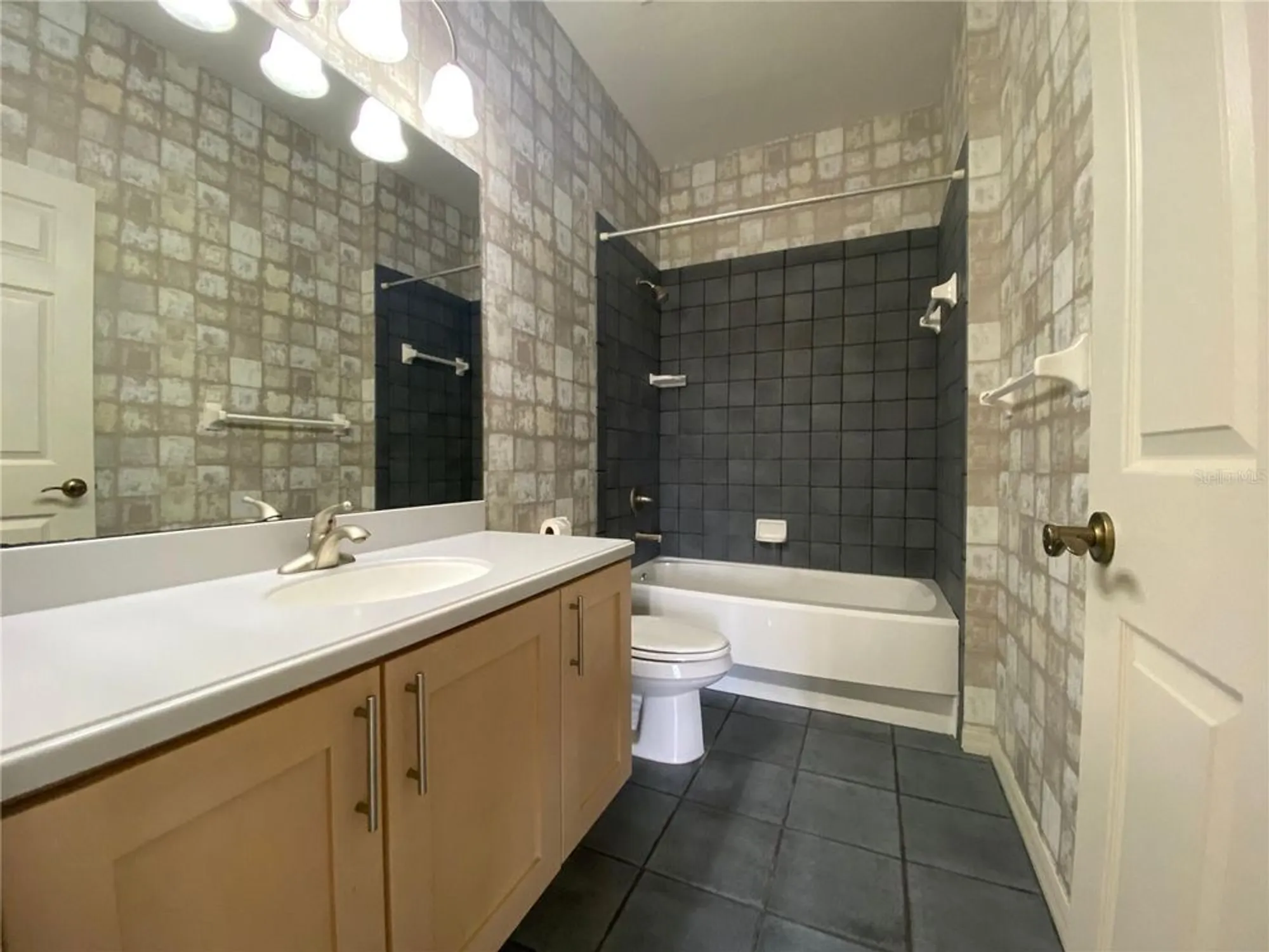 Property Slideshow image 24 of 57 | 1202 ashton palms dr # 6, Lake Wales, FL, 33859