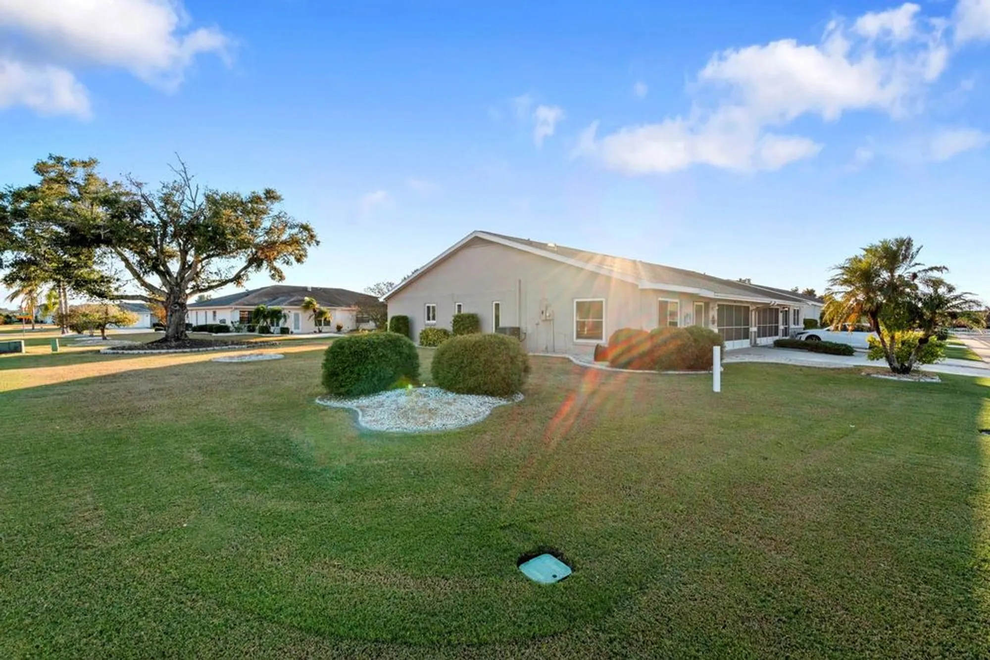 Property Slideshow image 39 of 43 | 302 stroll ln, Sun City Center, FL, 33573