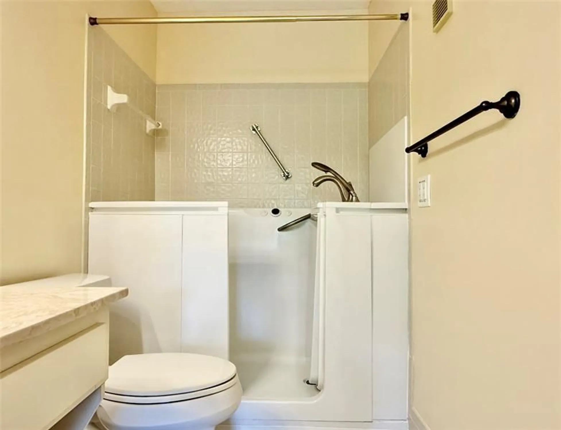 Property Slideshow image 26 of 62 | 10805 bahama palm way apt 201, Boynton Beach, FL, 33437