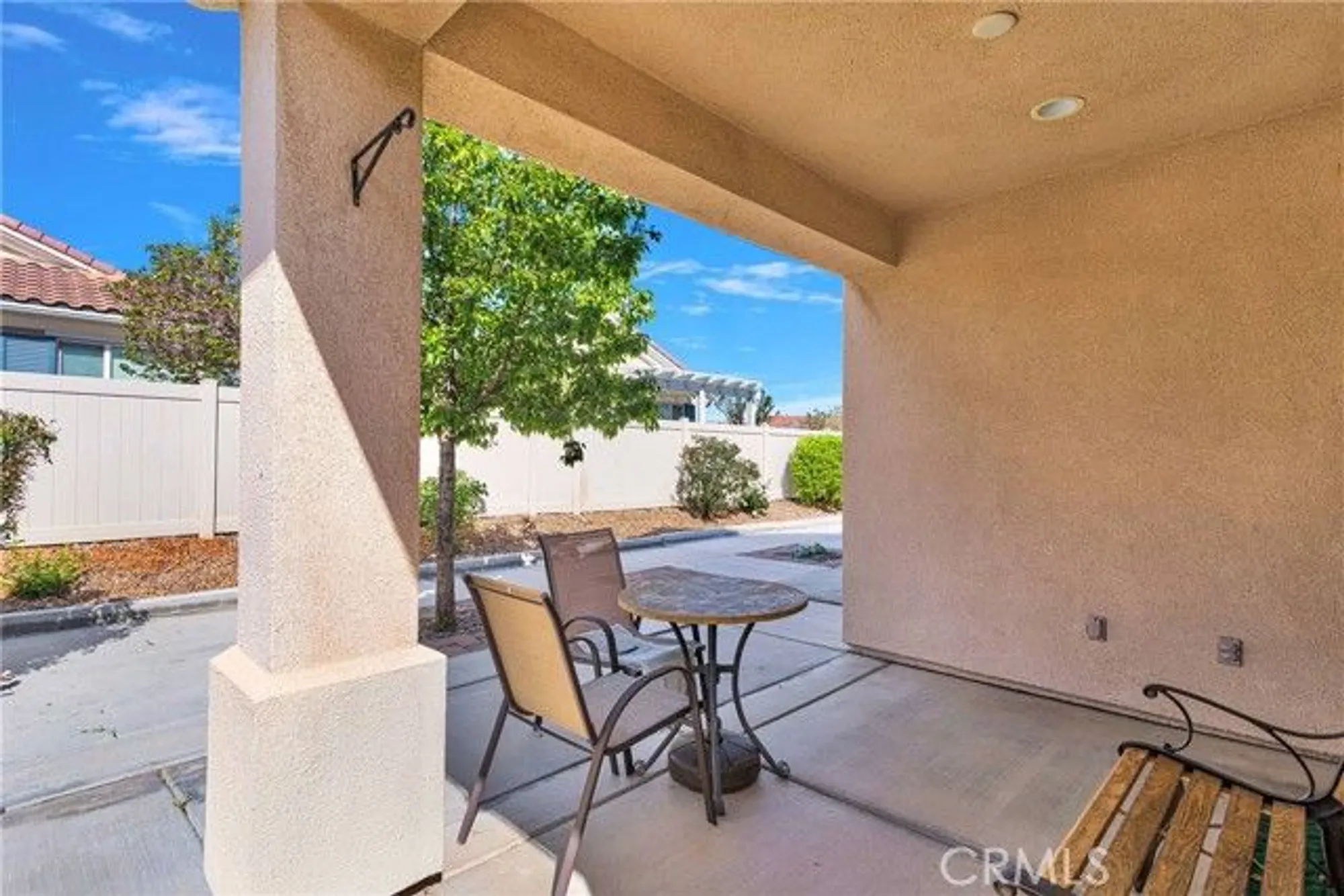 Property Slideshow image 21 of 45 | 11170 avonlea rd, Apple Valley, CA, 92308
