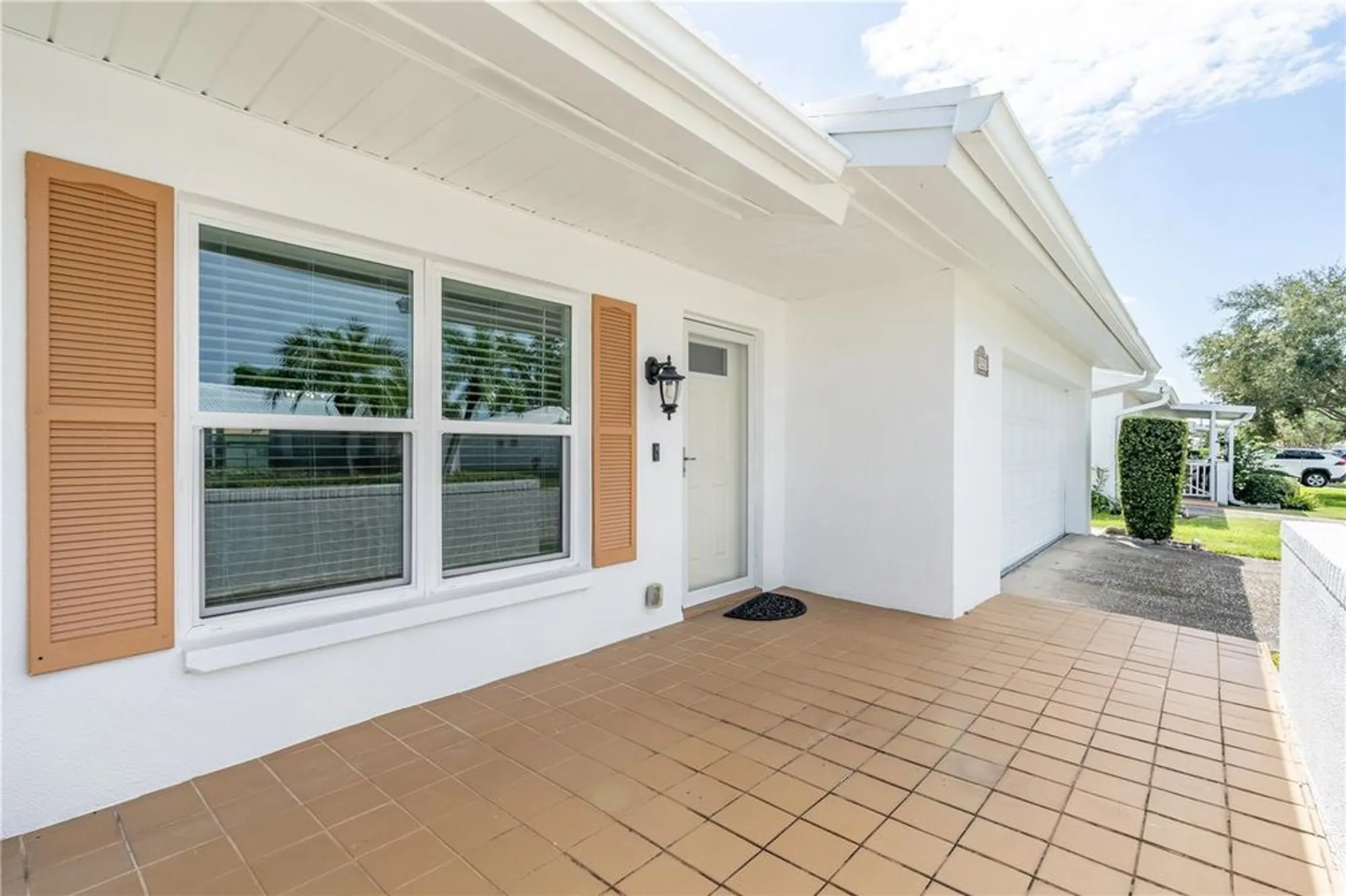Property Slideshow image 10 of 37 | 9221 40th way n # 5, Pinellas Park, FL, 33782