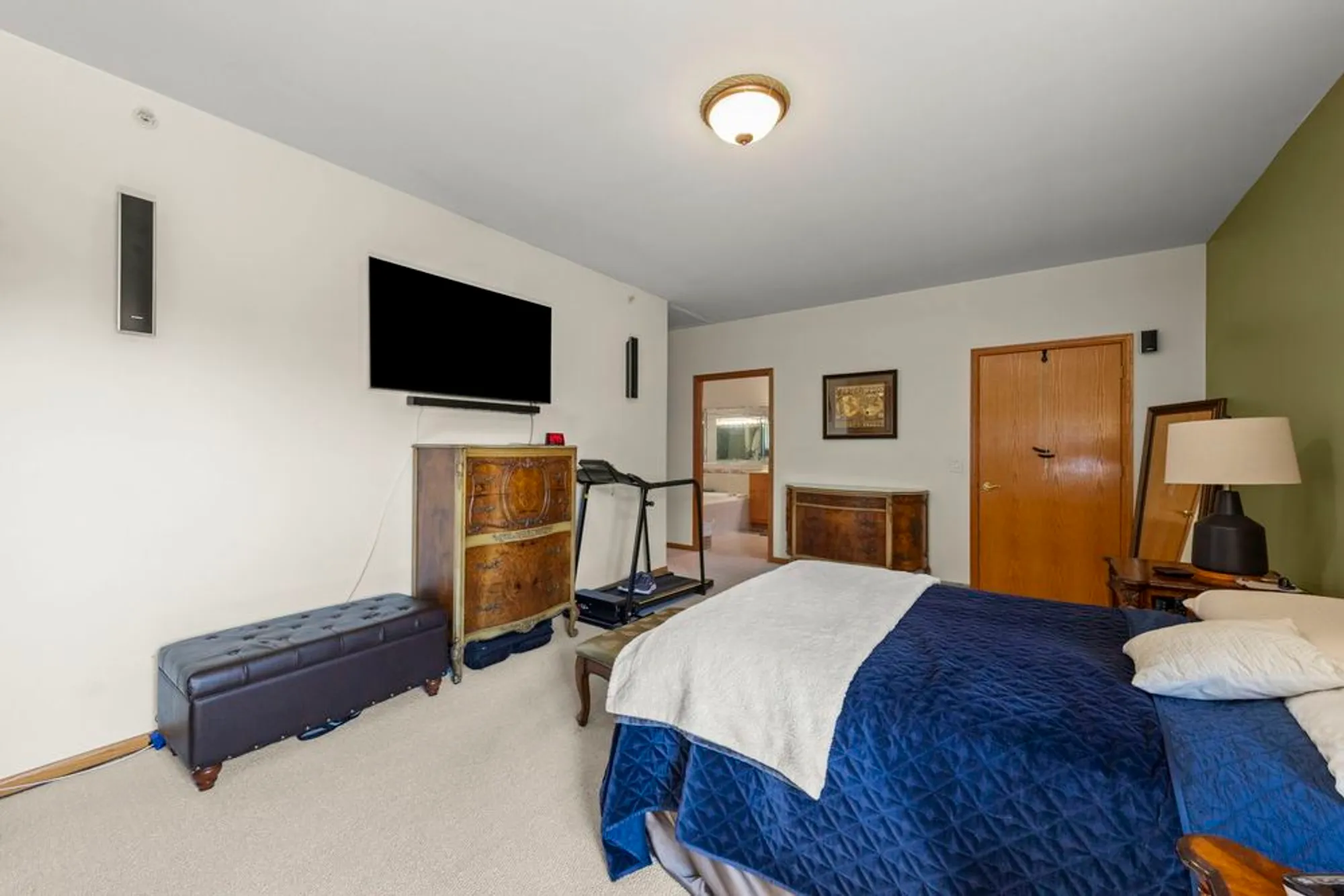 Property Slideshow image 13 of 23 | 18350 pine ridge dr apt 3d, Tinley Park, IL, 60477
