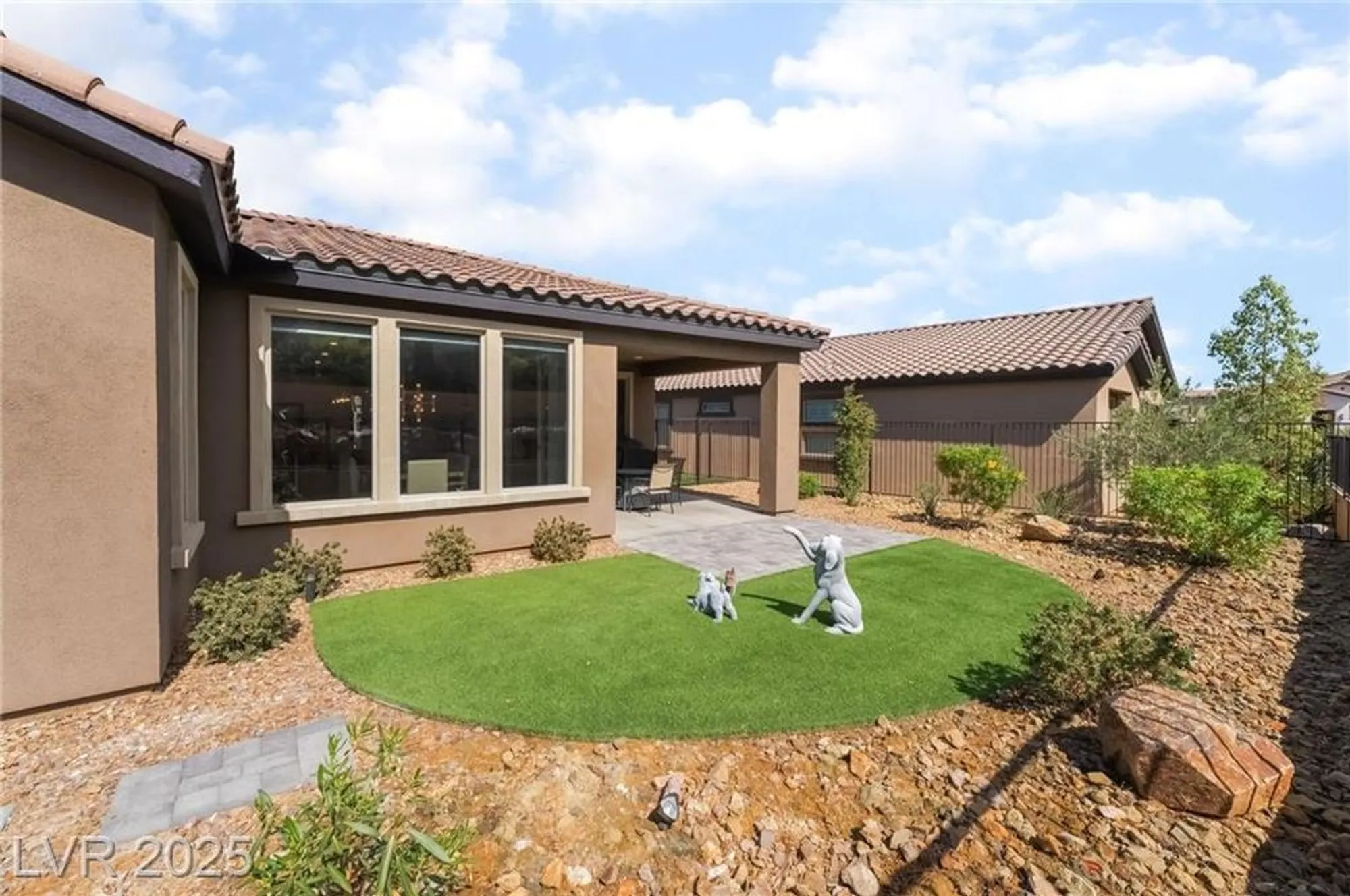 Property Slideshow image 39 of 44 | 15 arid crest ave, Henderson, NV, 89011