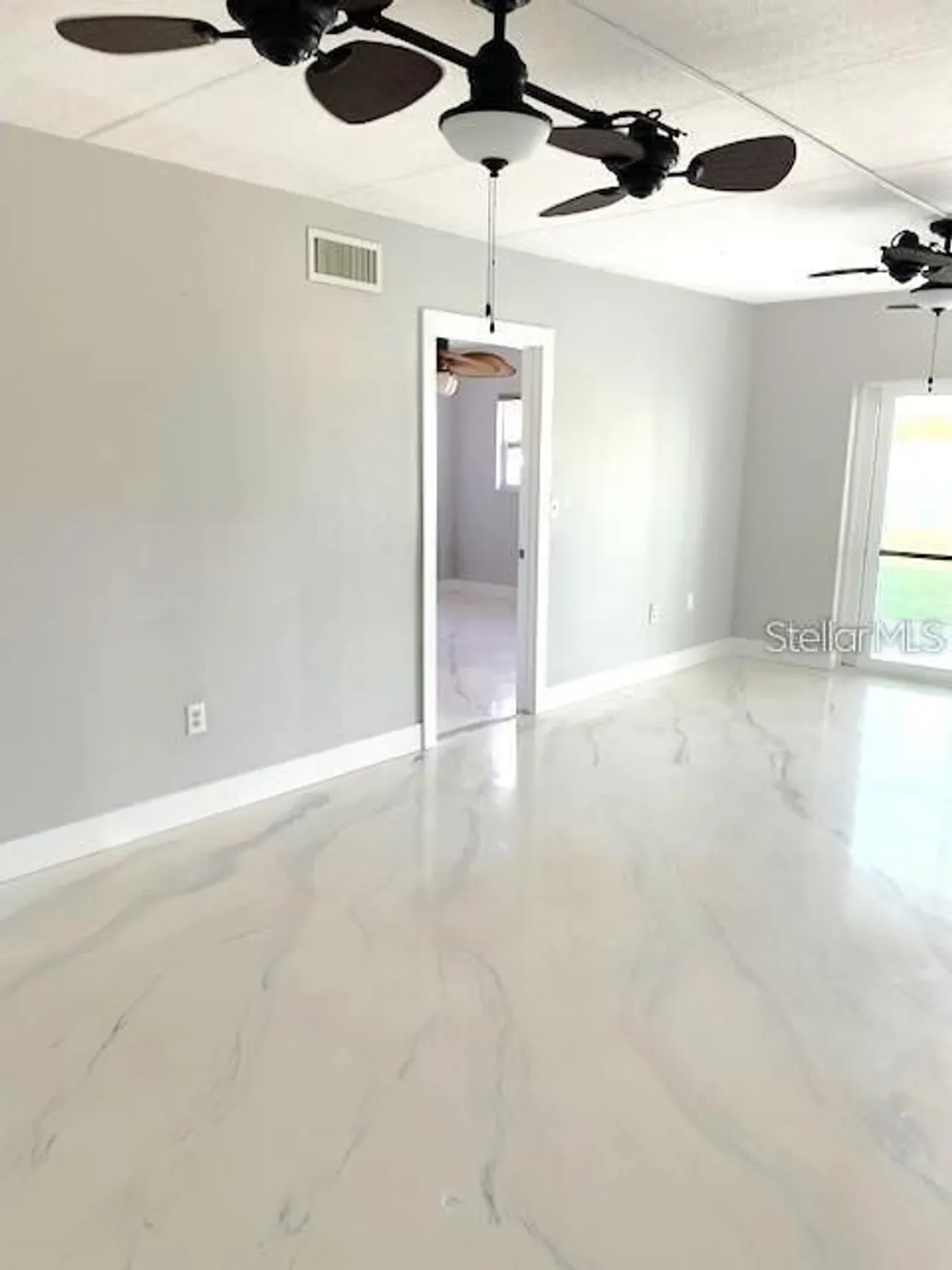 Property Slideshow image 11 of 35 | 1 boca ciega point blvd apt 115, Saint Petersburg, FL, 33708