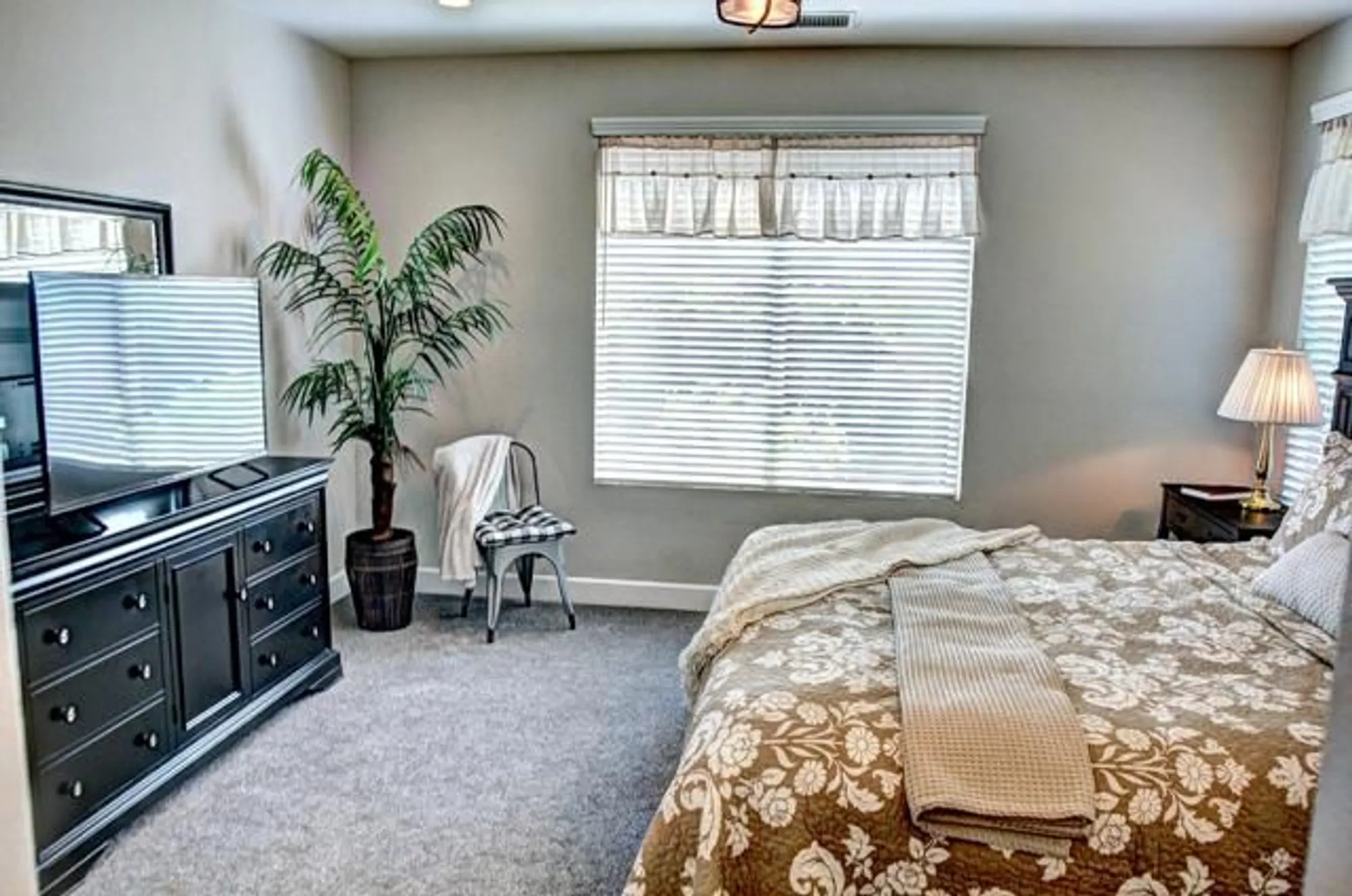 Property Slideshow image 24 of 41 | 51334 longmeadow st, Indio, CA, 92201