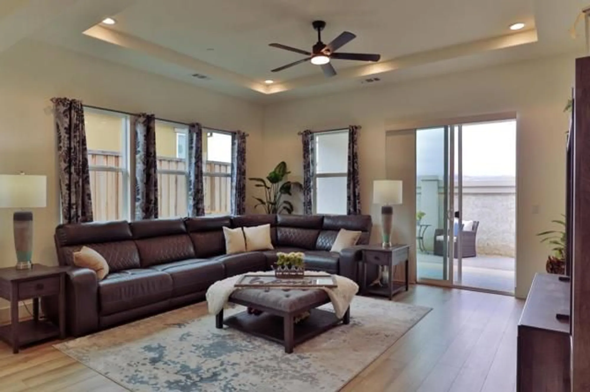 Property Slideshow image 13 of 52 | 2102 white oak dr, Hollister, CA, 95023