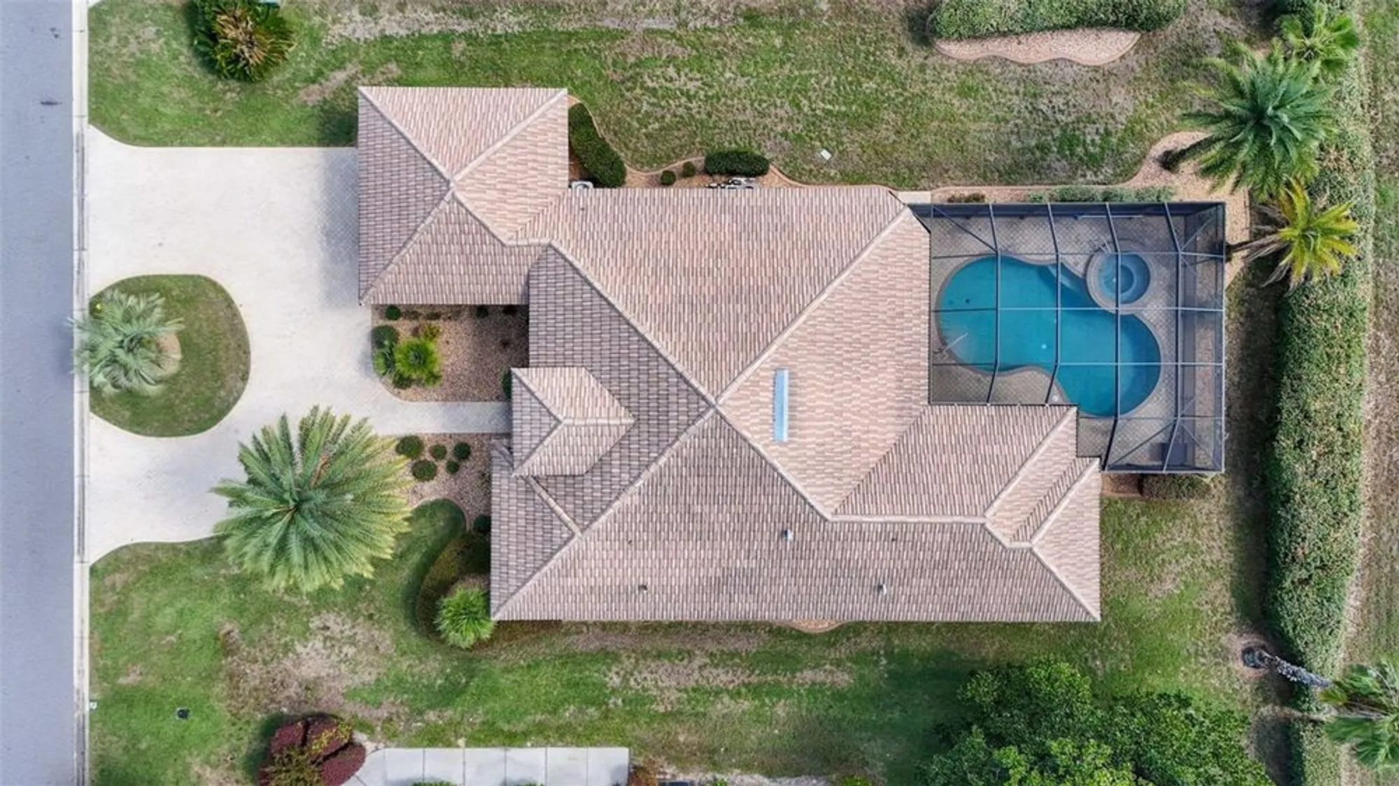 Property Slideshow image 57 of 73 | 8426 charleston dr, Weeki Wachee, FL, 34613