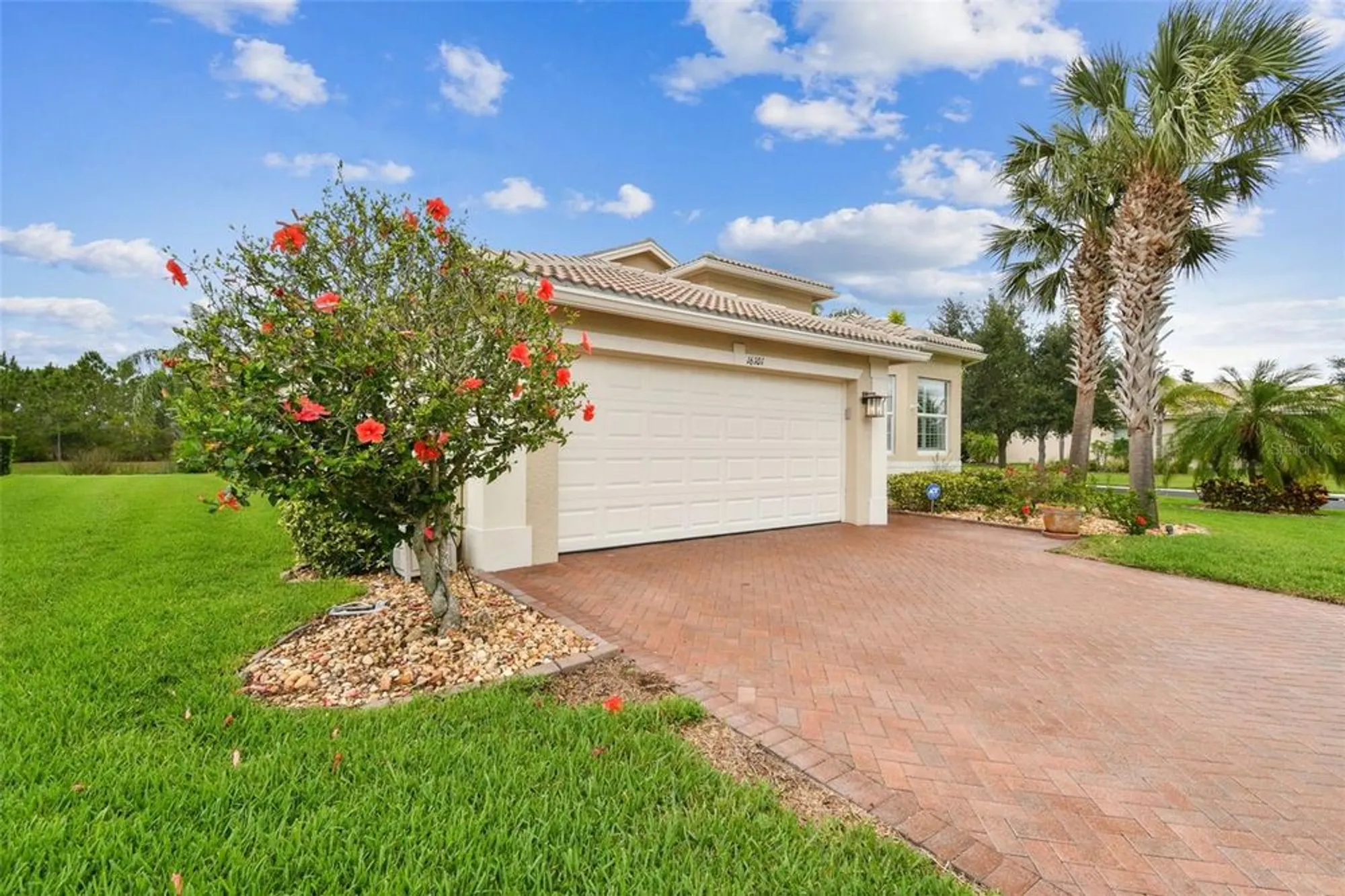 Property Slideshow image 4 of 100 | 16101 cape coral dr, Wimauma, FL, 33598