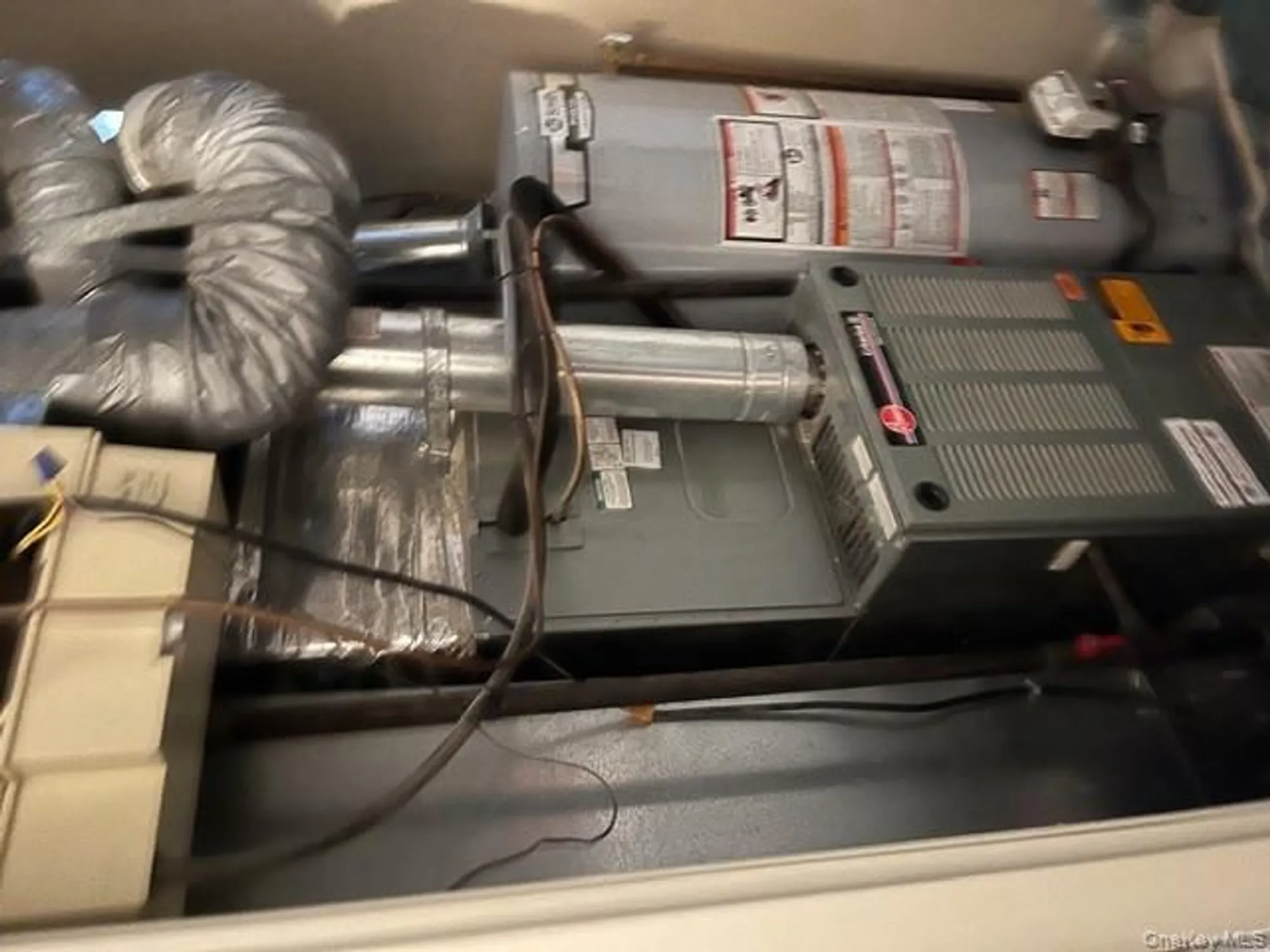 Property Slideshow image 15 of 18 | 426 village cir, Manorville, NY, 11949