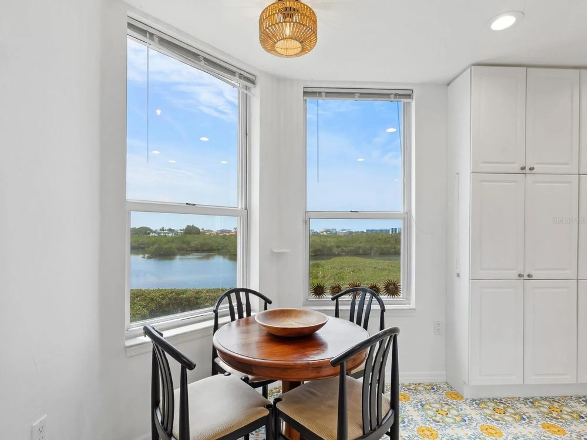 Property Slideshow image 28 of 61 | 5430 eagles point cir 101, Sarasota, FL, 34231