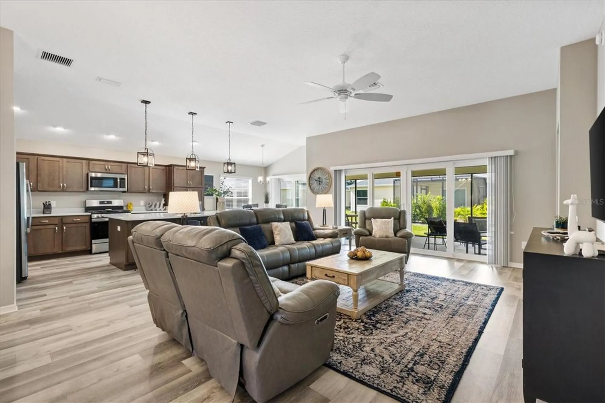 Property Slideshow image 7 of 32 | 4434 shockoe cir, The Villages, FL, 32163