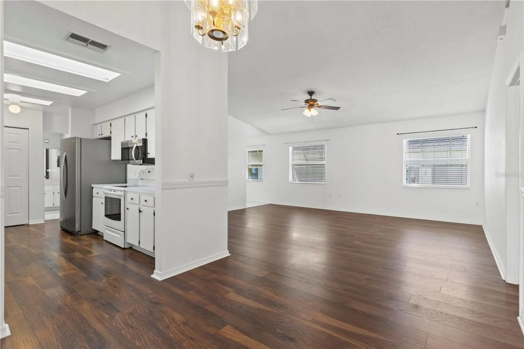 Property Slideshow image 9 of 46 | 1618 birchwood loop, Lakeland, FL, 33811