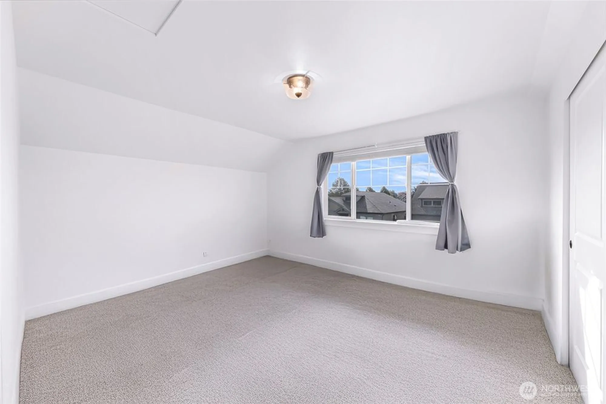 Property Slideshow image 26 of 32 | 1396 woods point loop, Ferndale, WA, 98248