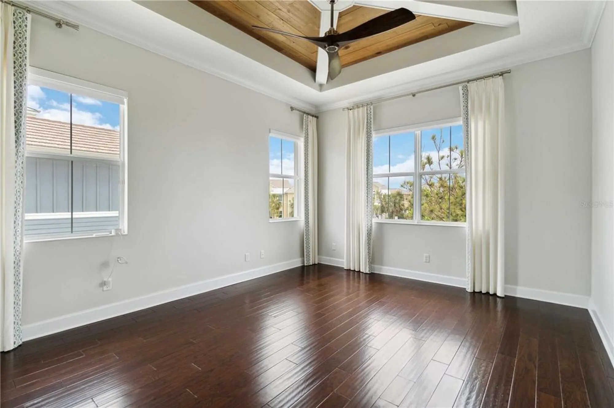 Property Slideshow image 18 of 88 | 230 sapphire lake dr unit 201, Bradenton, FL, 34209
