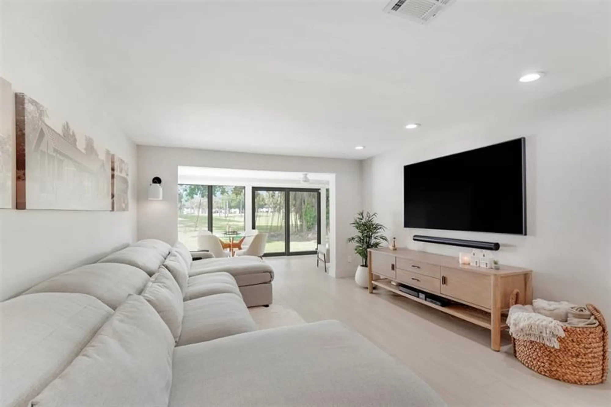 Property Slideshow image 7 of 25 | 8569 casa del lago, Boca Raton, FL, 33433