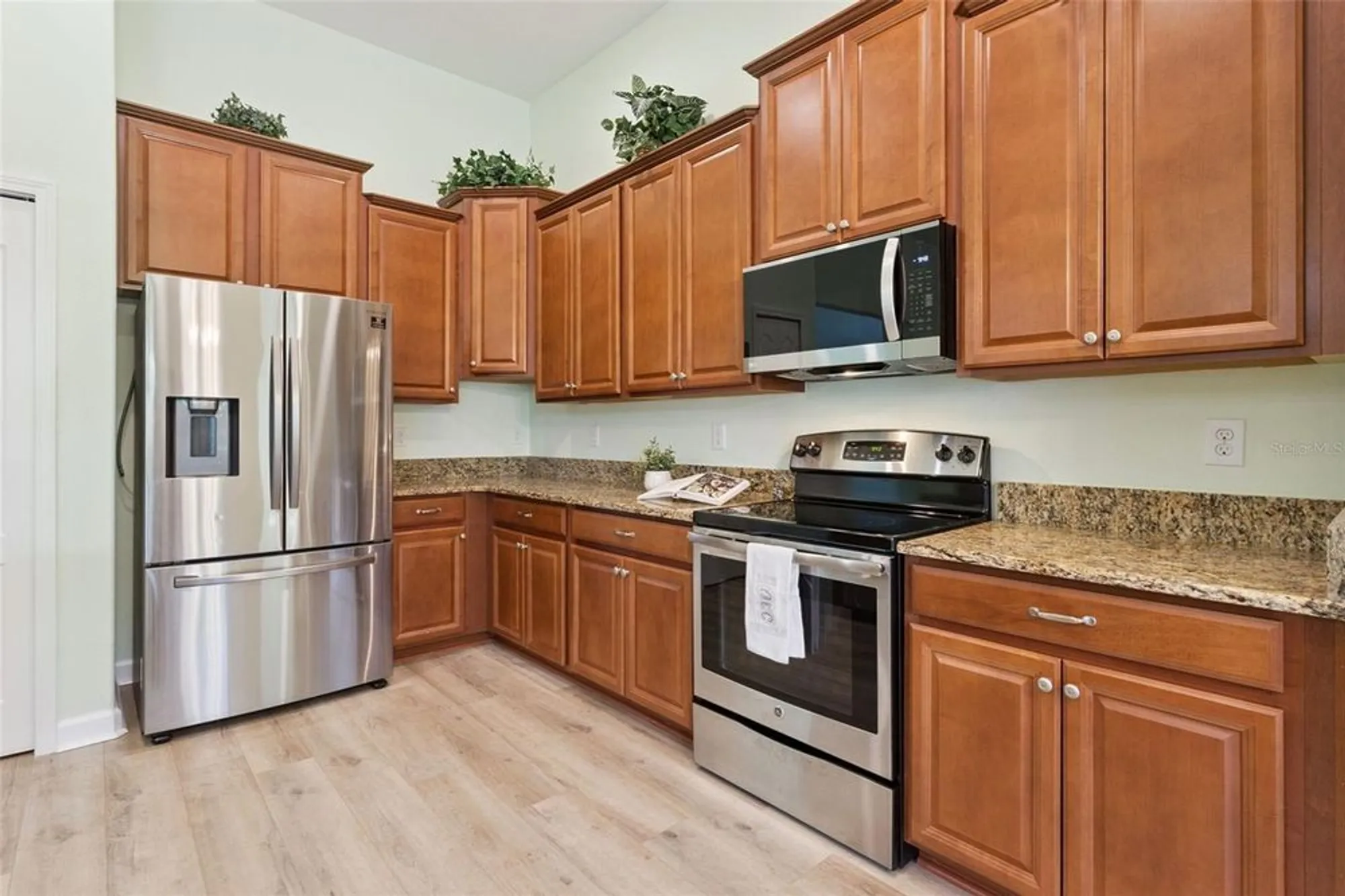 Property Slideshow image 10 of 53 | 3686 plymouth dr, Winter Haven, FL, 33884