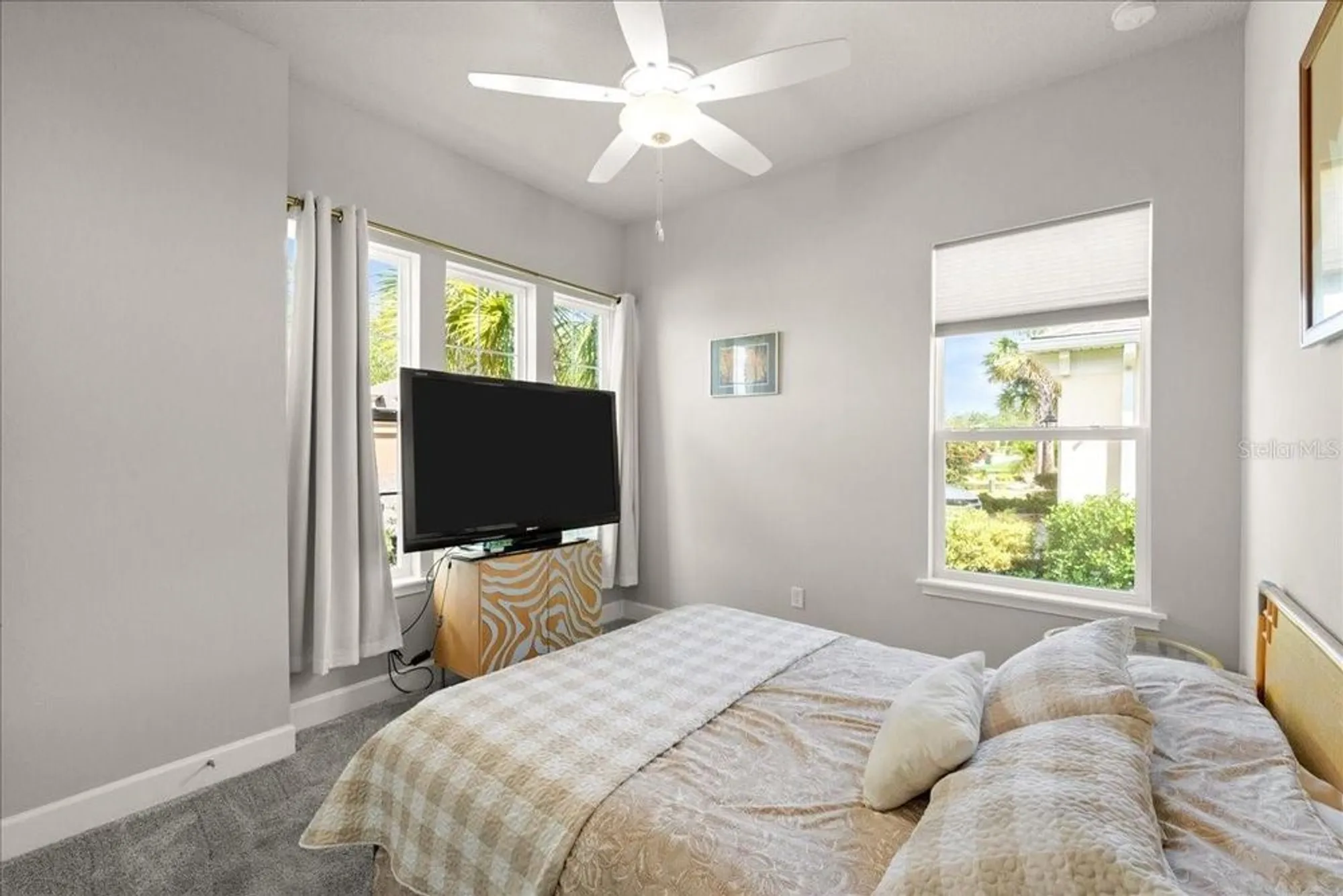 Property Slideshow image 23 of 67 | 827 creekwood dr, Ormond Beach, FL, 32174