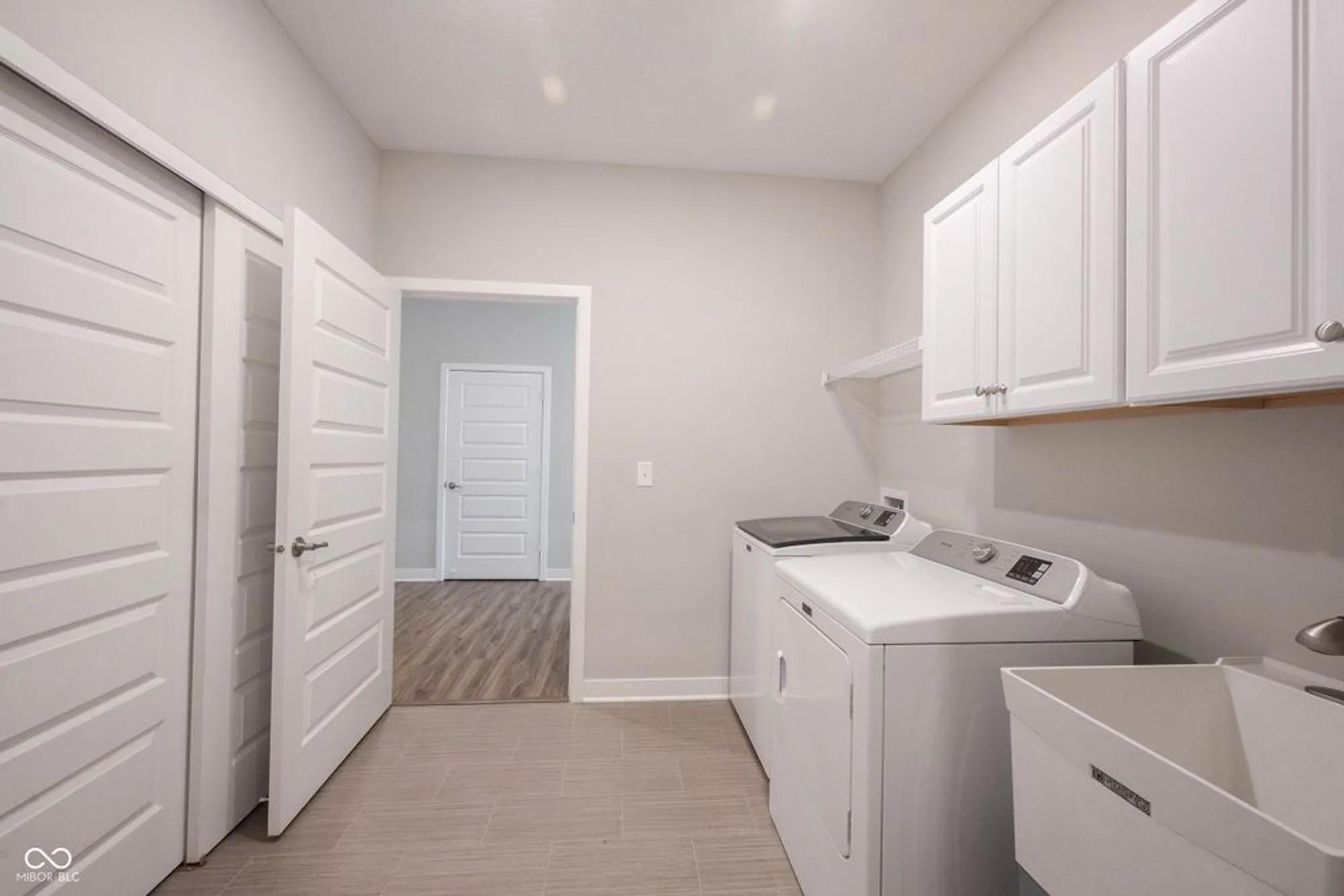 Property Slideshow image 14 of 69 | 19654 sumrall pl, Westfield, IN, 46074