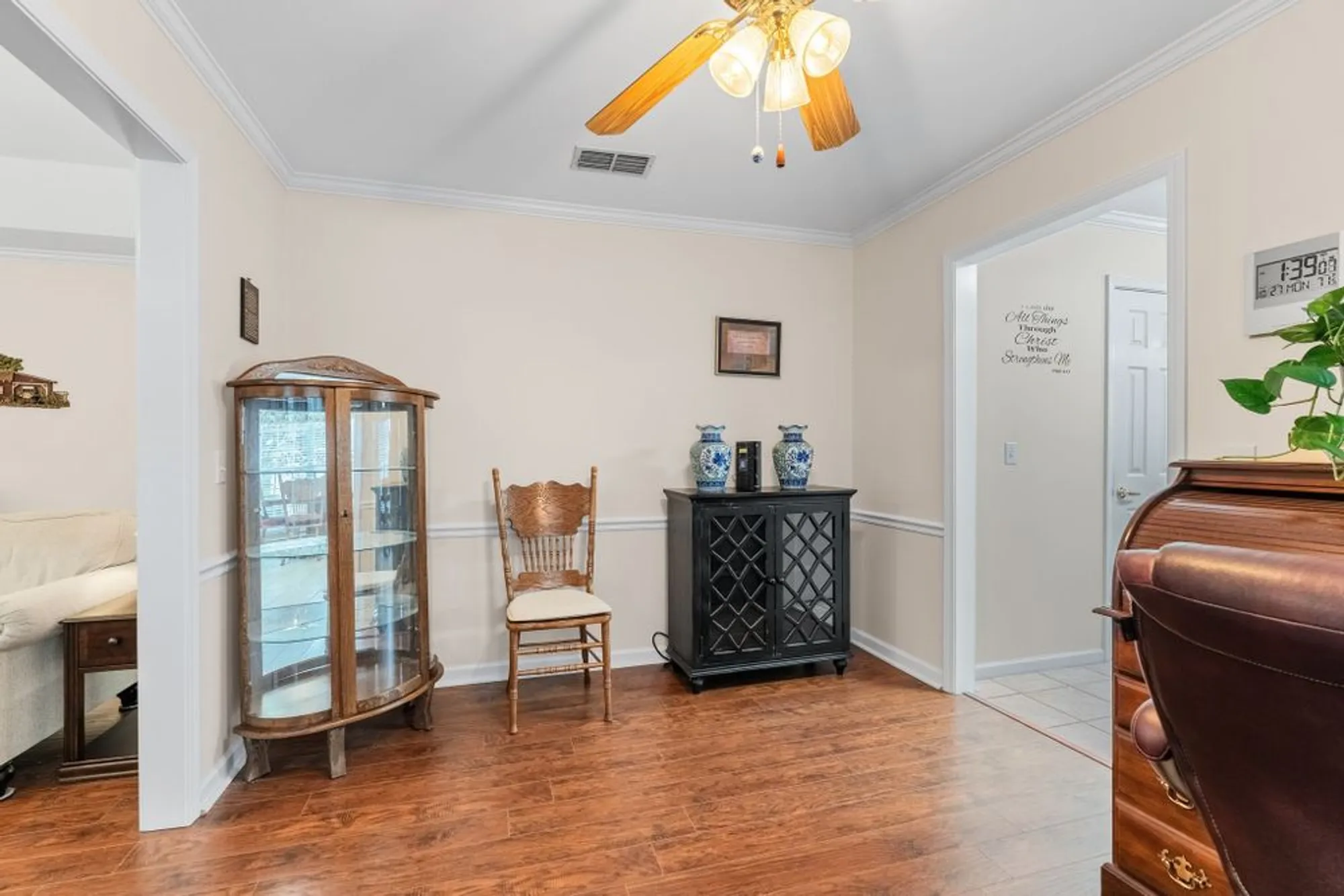 Property Slideshow image 9 of 36 | 327 forest glen cir, Murfreesboro, TN, 37128