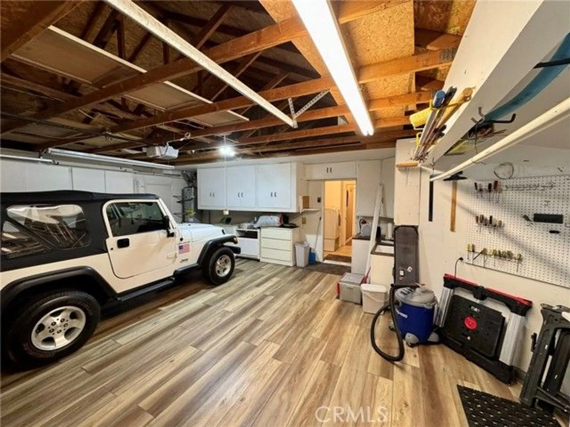 Property Slideshow image 34 of 40 | 29383 lake forest dr, Menifee, CA, 92586