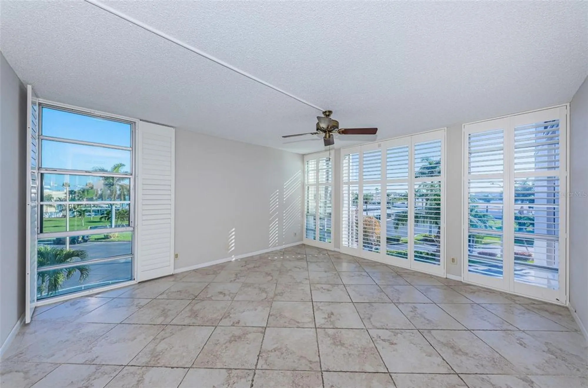 Property Slideshow image 17 of 55 | 7400 sun island dr 311, South Pasadena, FL, 33707