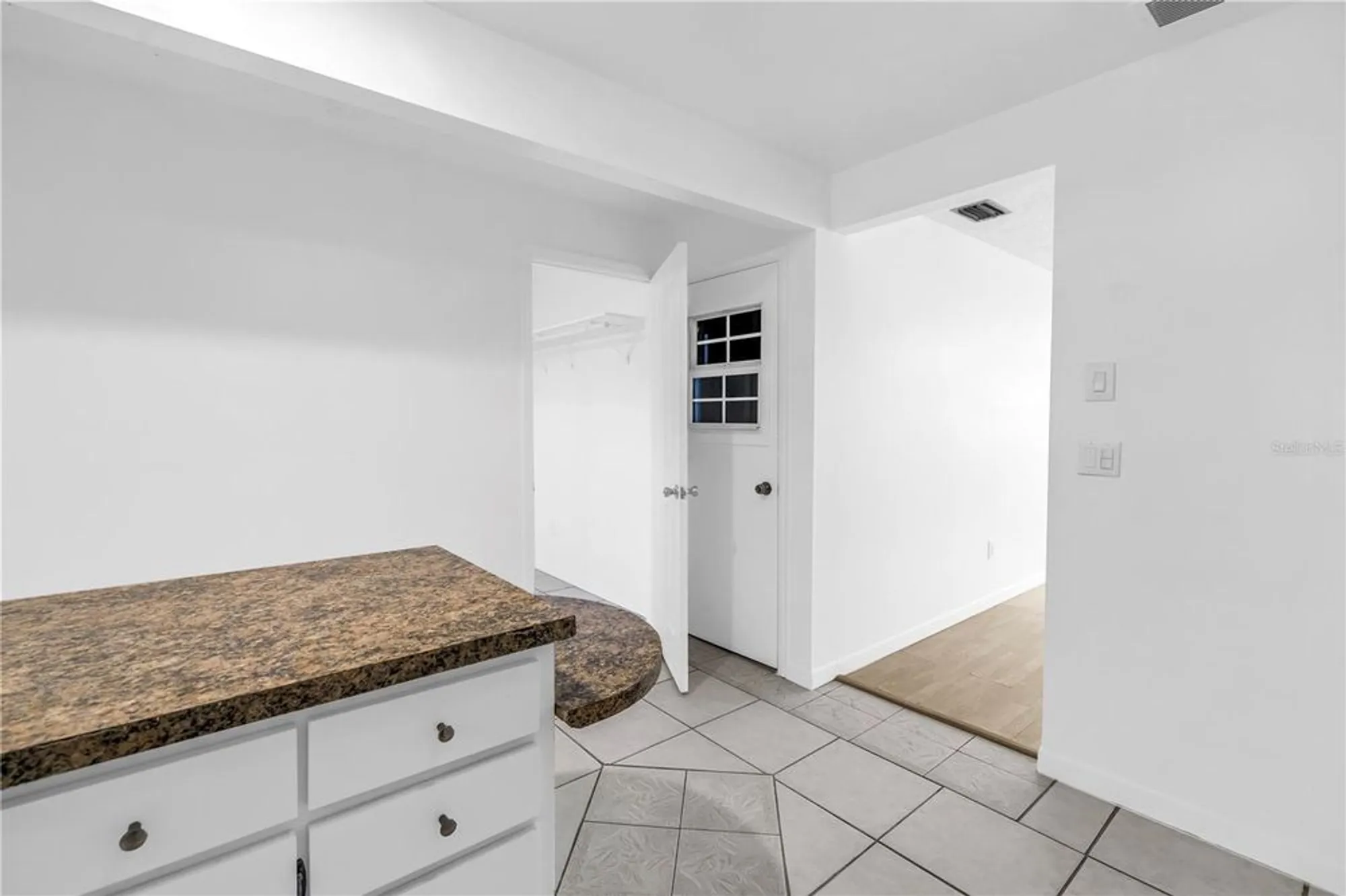 Property Slideshow image 15 of 39 | 7081 lafayette n # 7081, Pinellas Park, FL, 33781