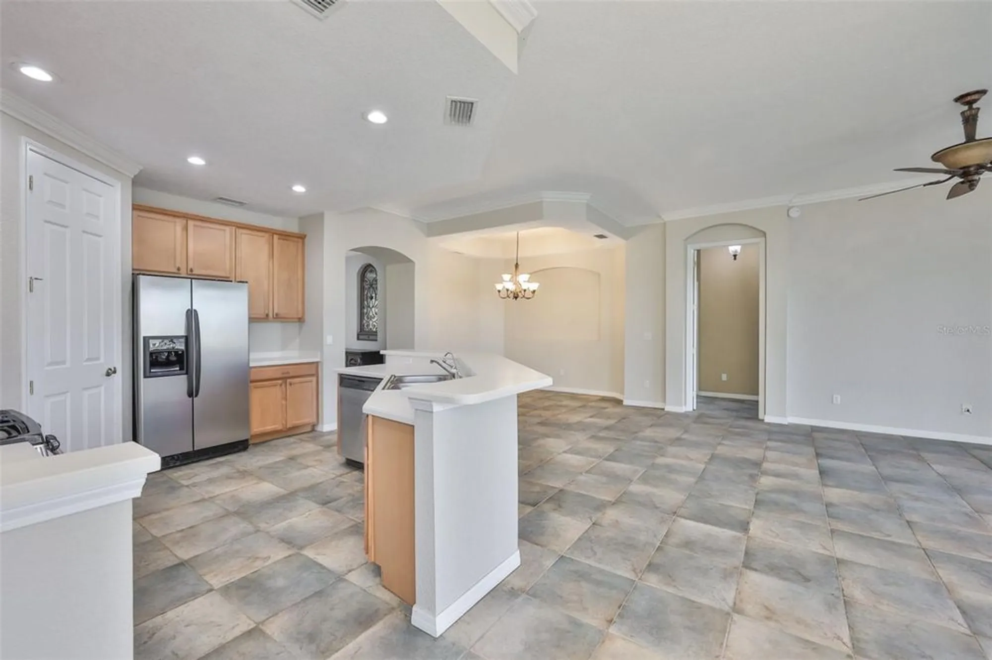 Property Slideshow image 17 of 53 | 1324 emerald dunes dr, Sun City Center, FL, 33573