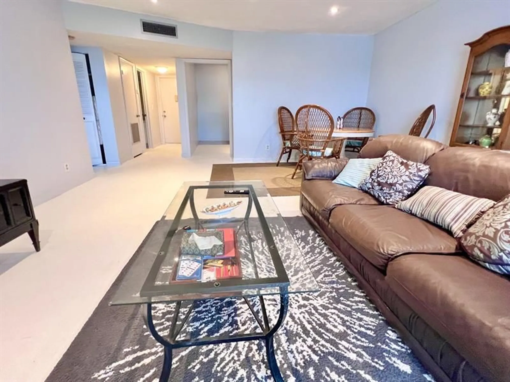 Property Slideshow image 6 of 44 | 4750 nw 22nd ct 507, Lauderhill, FL, 33313