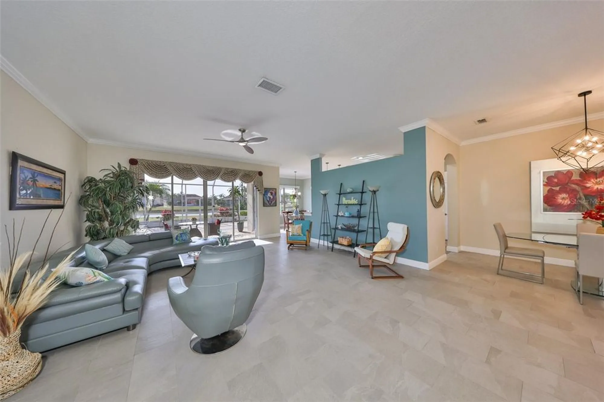 Property Slideshow image 13 of 51 | 1123 signature dr, Sun City Center, FL, 33573
