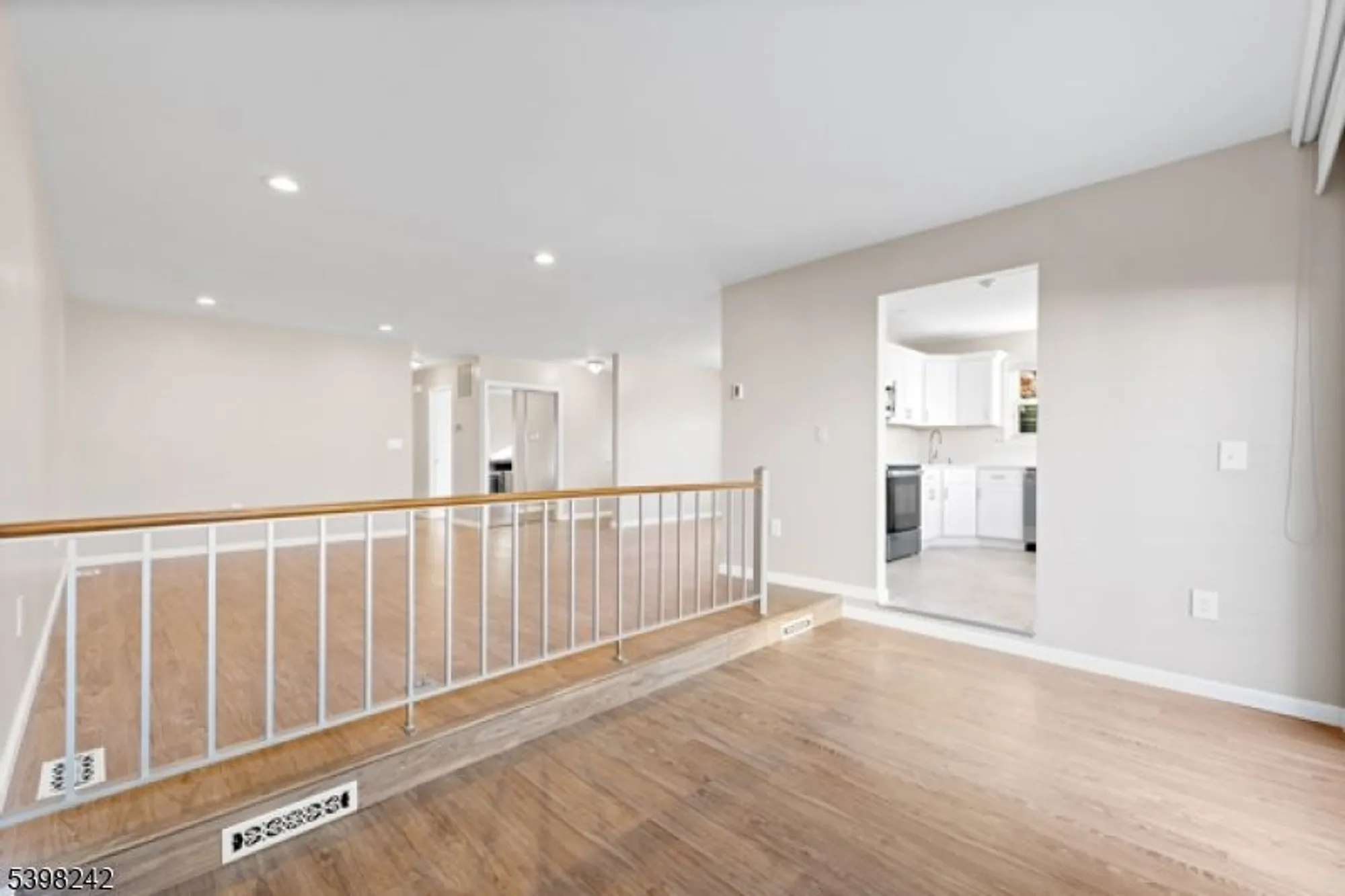 Property Slideshow image 11 of 32 | 18 benjamin franklin dr, Monroe Twp., NJ, 08831