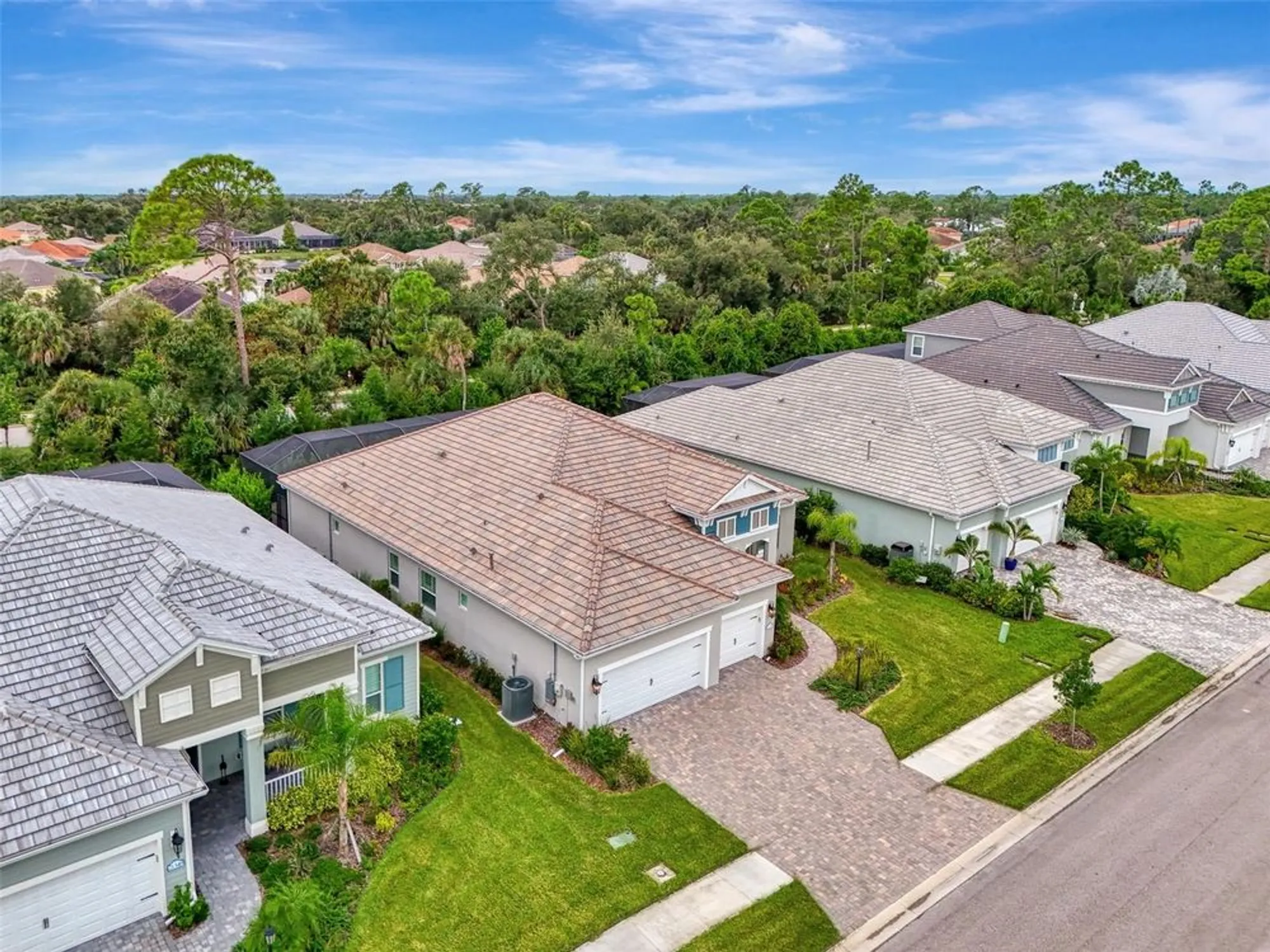 Property Slideshow image 6 of 92 | 21353 holmes cir, Venice, FL, 34293