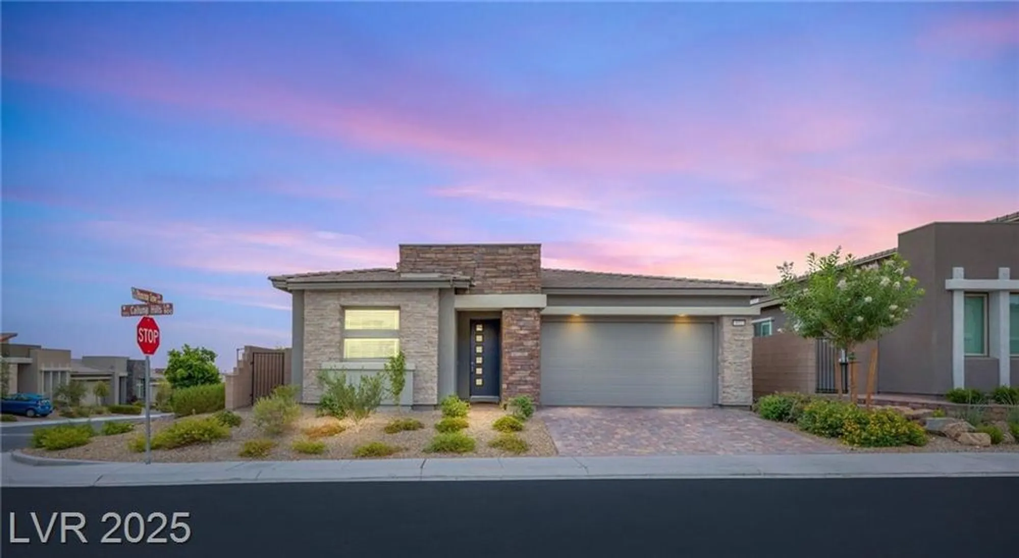 Property Slideshow image 1 of 33 | 912 calluna hills ln, Las Vegas, NV, 89138