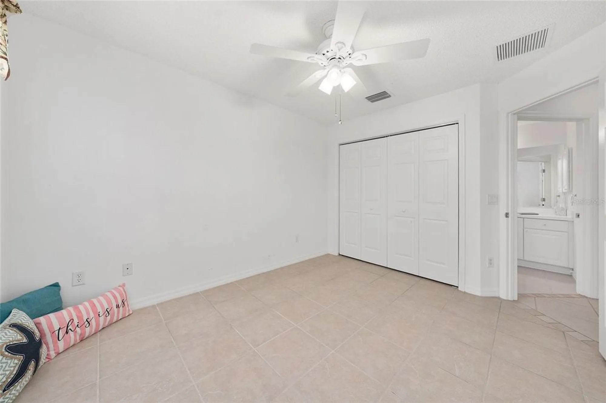 Property Slideshow image 48 of 72 | 560 smithfield pl, The Villages, FL, 32162