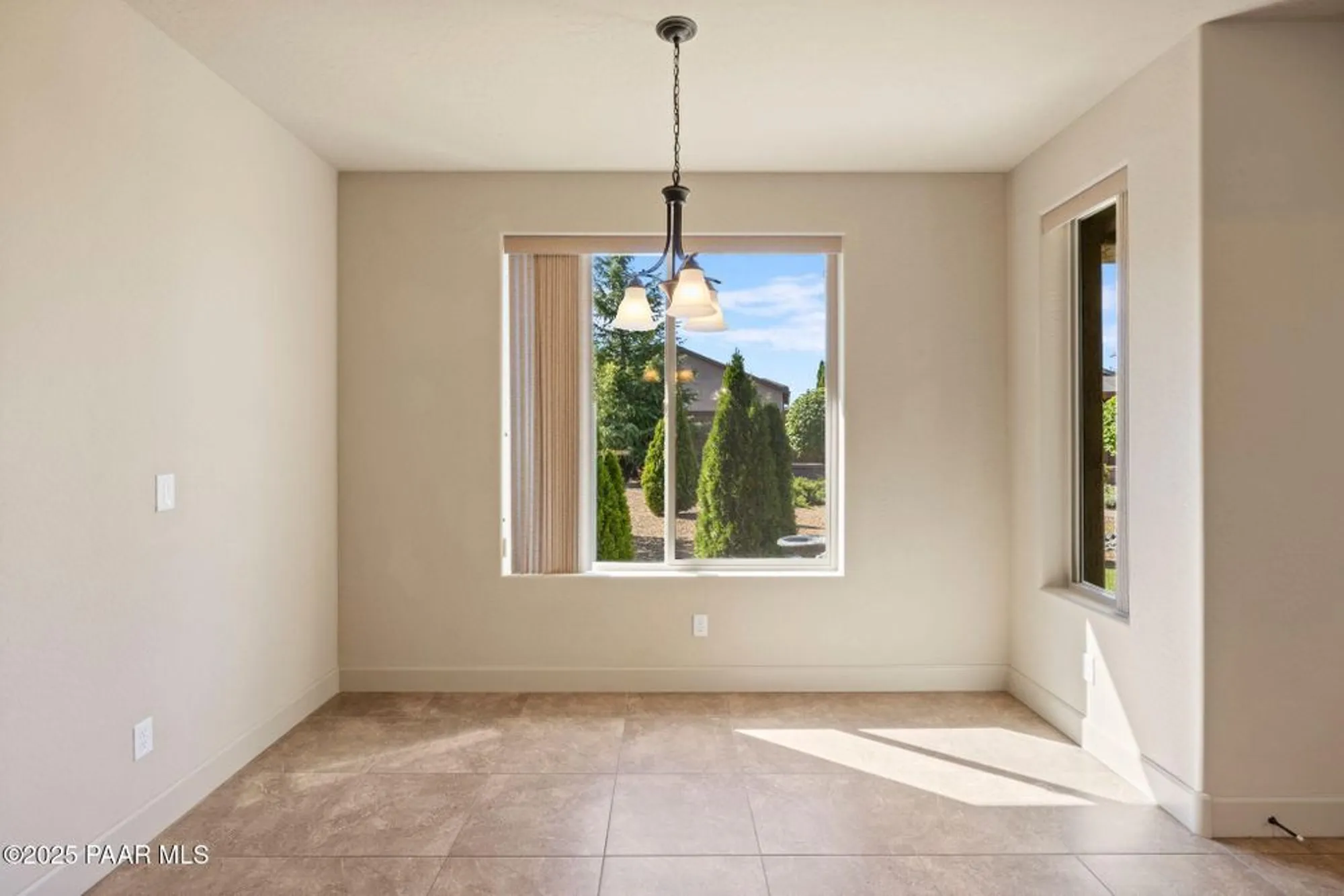 Property Slideshow image 21 of 57 | 8293 n zephyr cir, Prescott Valley, AZ, 86315