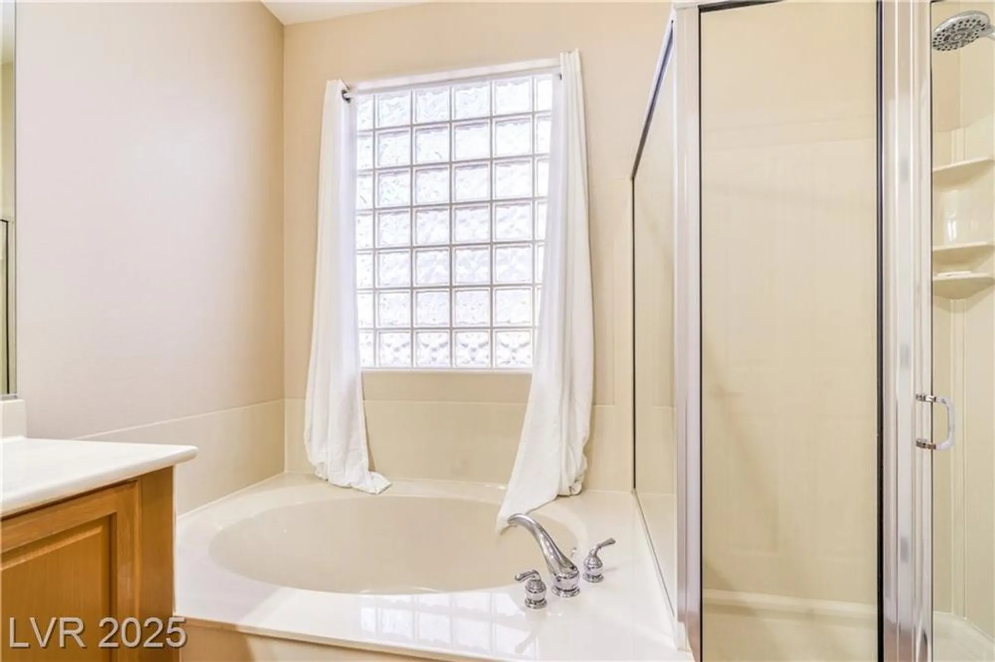 Property Slideshow image 20 of 52 | 2148 shadow canyon dr, Henderson, NV, 89044