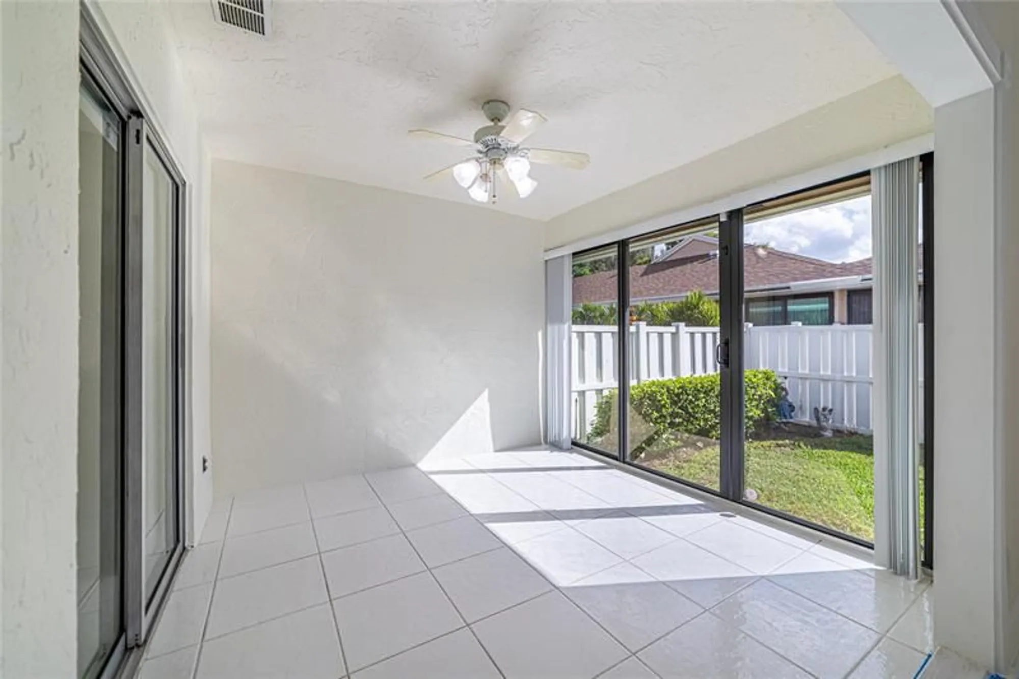 Property Slideshow image 5 of 21 | 8307 summerbreeze ln, Boca Raton, FL, 33496