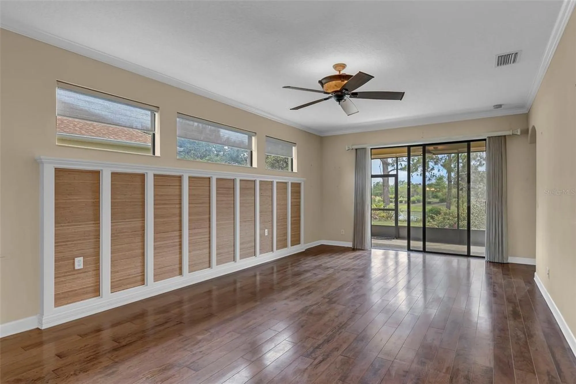 Property Slideshow image 10 of 58 | 8167 bridgeport bay cir, Mount Dora, FL, 32757