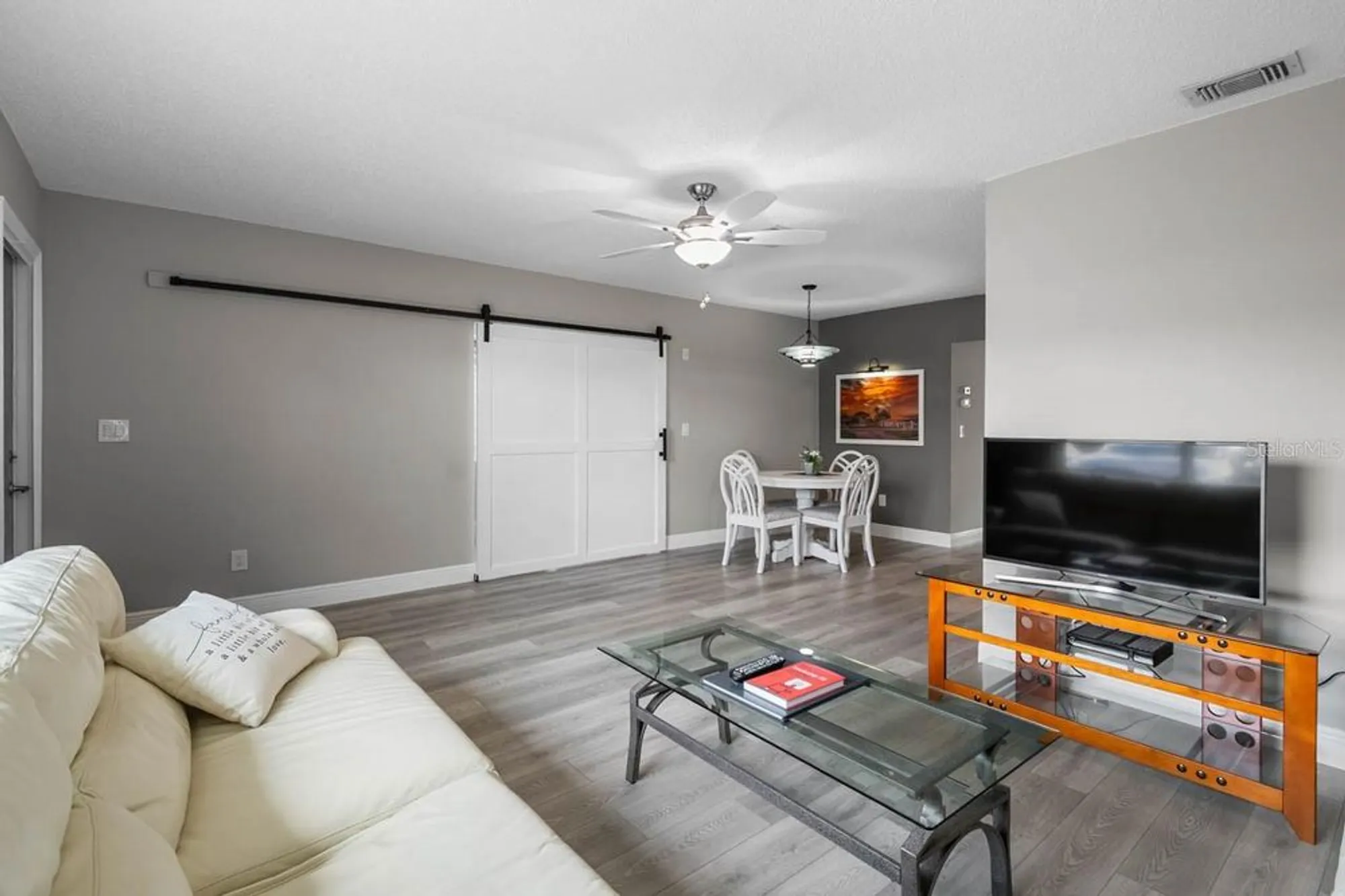 Property Slideshow image 6 of 24 | 226 gloucester blvd # 400, Sun City Center, FL, 33573