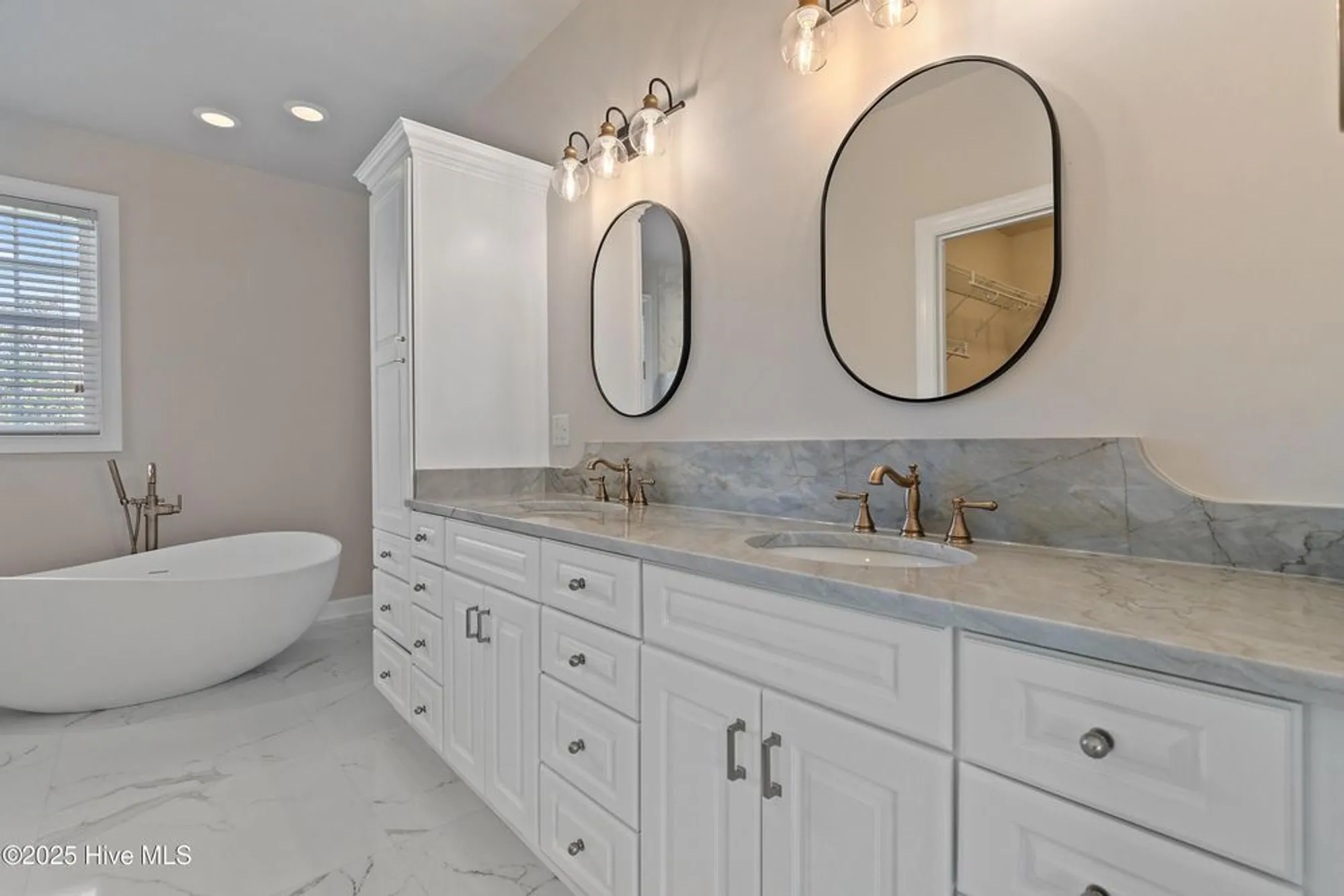 Property Slideshow image 43 of 71 | 191 s middleton dr, Calabash, NC, 28467