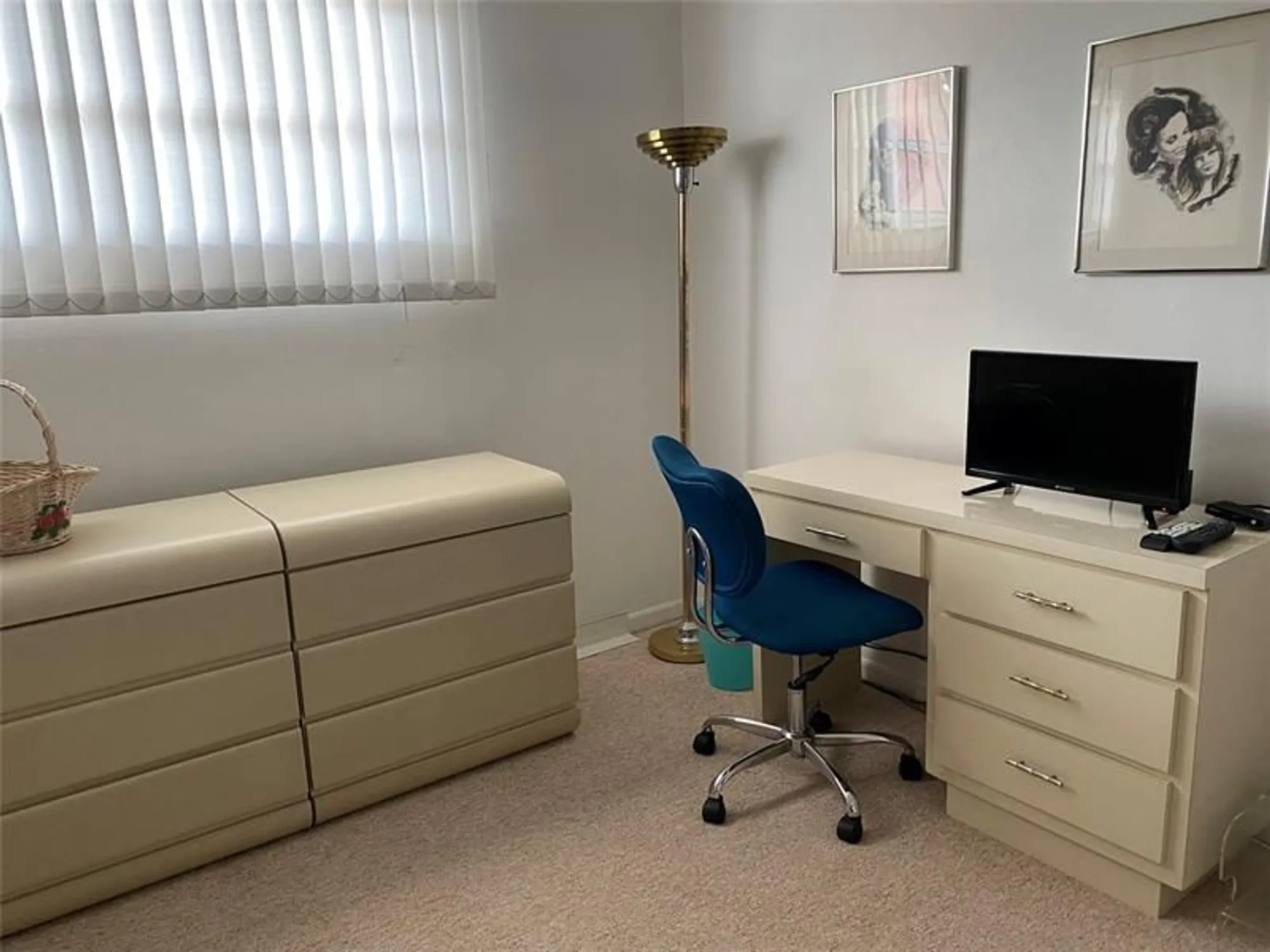 Property Slideshow image 19 of 20 | 811 s hollybrook dr 203, Pembroke Pines, FL, 33025