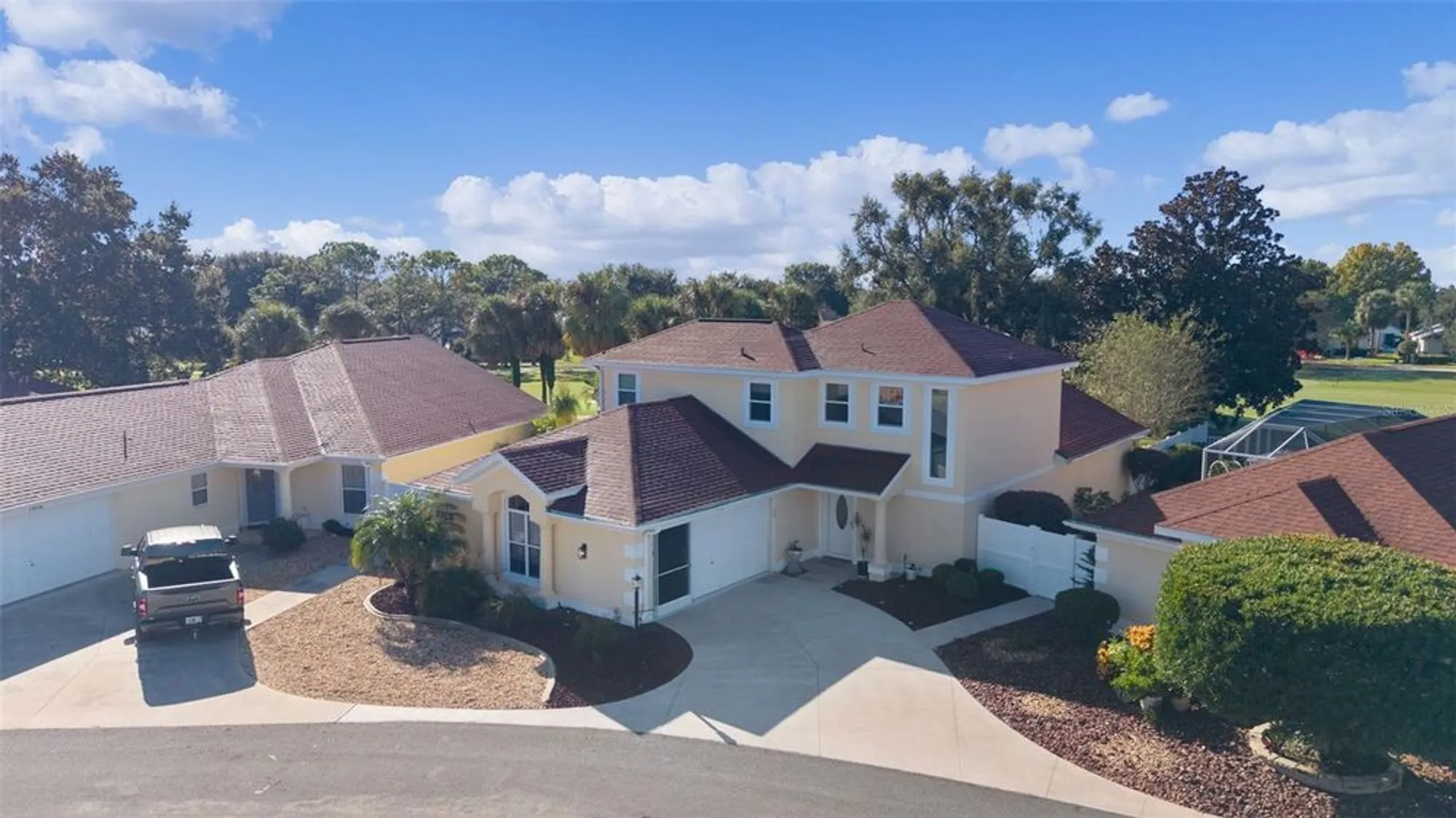 Property Slideshow image 5 of 59 | 1818 puerto bello dr, Lady Lake, FL, 32159