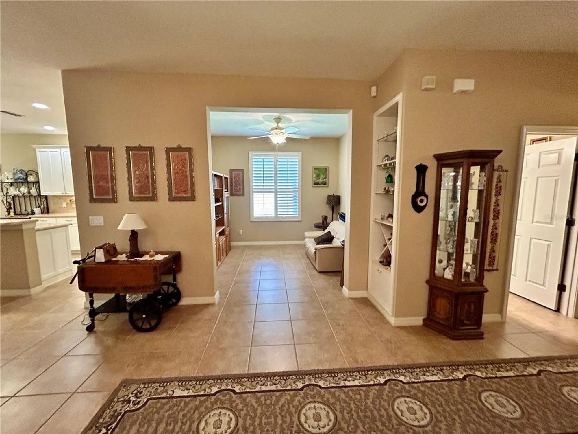 Property Slideshow image 10 of 22 | 116 silver falls dr, Apollo Beach, FL, 33572