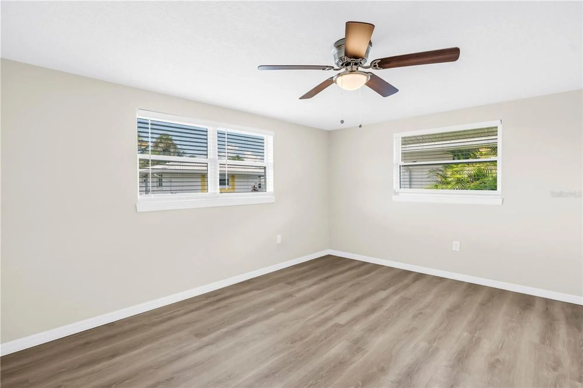 Property Slideshow image 24 of 28 | 728 caribbean cir 25, Venice, FL, 34293