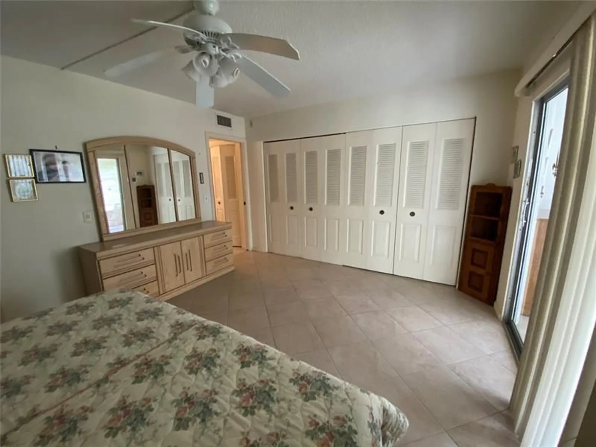Property Slideshow image 10 of 31 | 2025 berkshire b # 2025, Deerfield Beach, FL, 33442