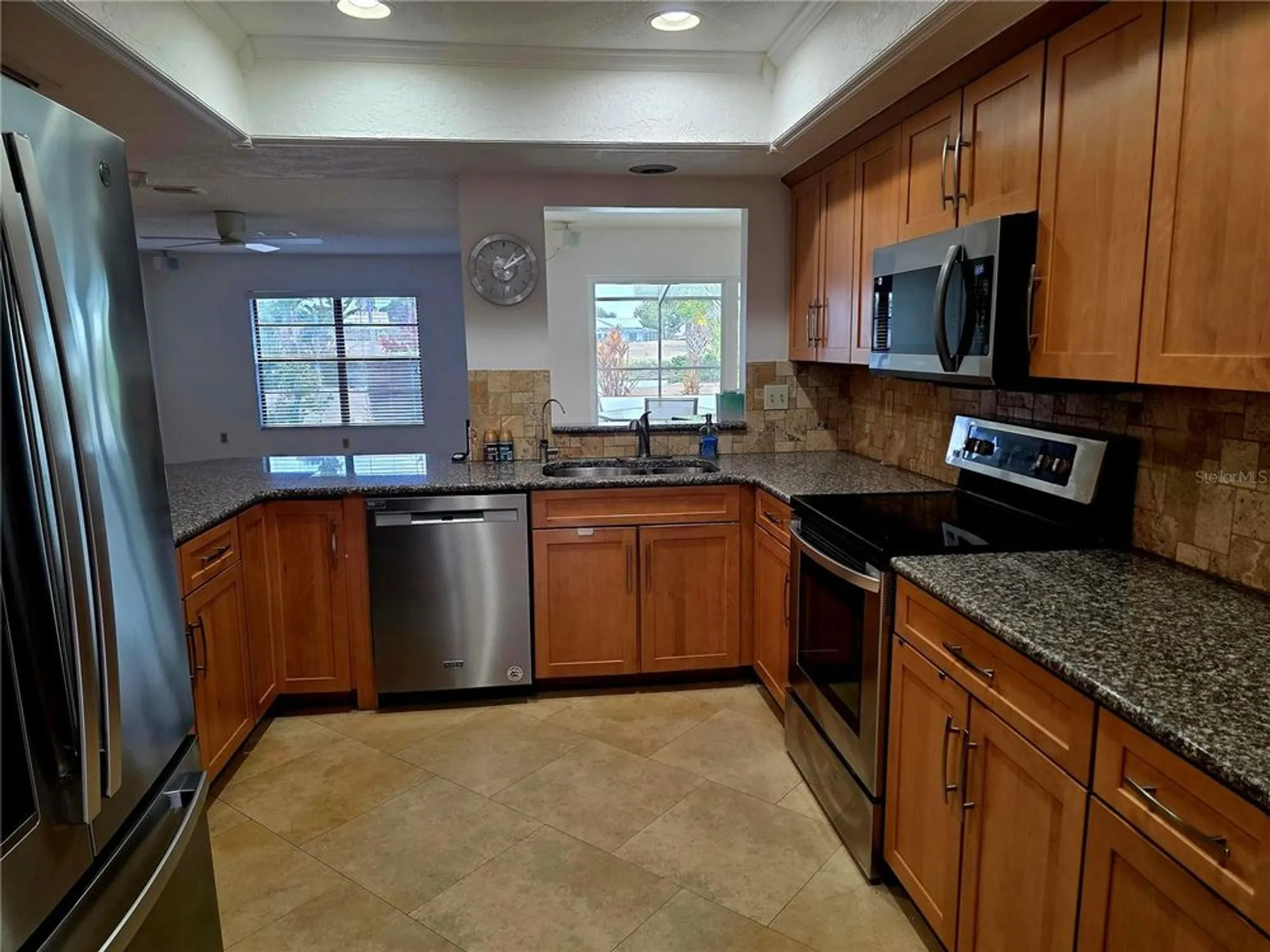 Property Slideshow image 7 of 37 | 1924 new bedford dr, Sun City Center, FL, 33573